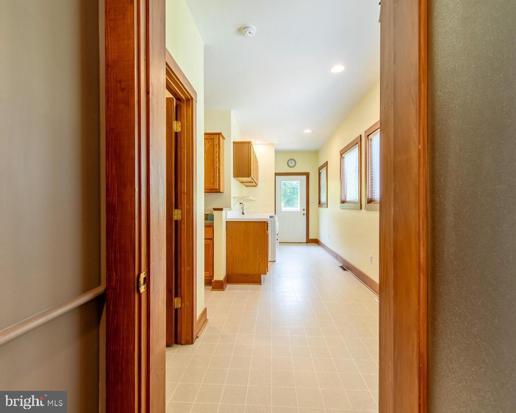 522 SAYLERS HILL DR, RICE, Virginia 23966, 3 Bedrooms Bedrooms, 7 Rooms Rooms,2 BathroomsBathrooms,Residential,For sale,522 SAYLERS HILL DR,VAPE2000090 MLS # VAPE2000090