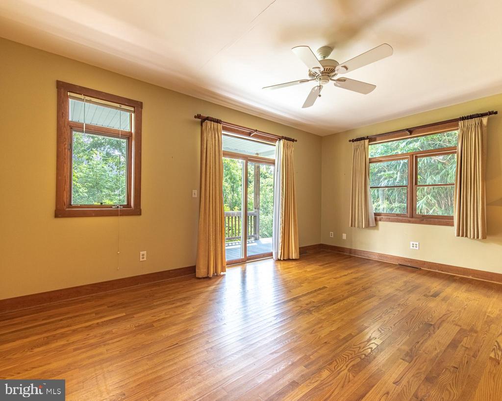 522 SAYLERS HILL DR, RICE, Virginia 23966, 3 Bedrooms Bedrooms, 7 Rooms Rooms,2 BathroomsBathrooms,Residential,For sale,522 SAYLERS HILL DR,VAPE2000090 MLS # VAPE2000090