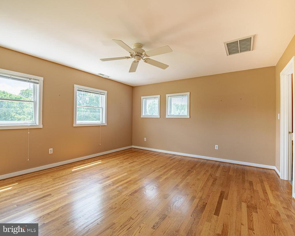 522 SAYLERS HILL DR, RICE, Virginia 23966, 3 Bedrooms Bedrooms, 7 Rooms Rooms,2 BathroomsBathrooms,Residential,For sale,522 SAYLERS HILL DR,VAPE2000090 MLS # VAPE2000090