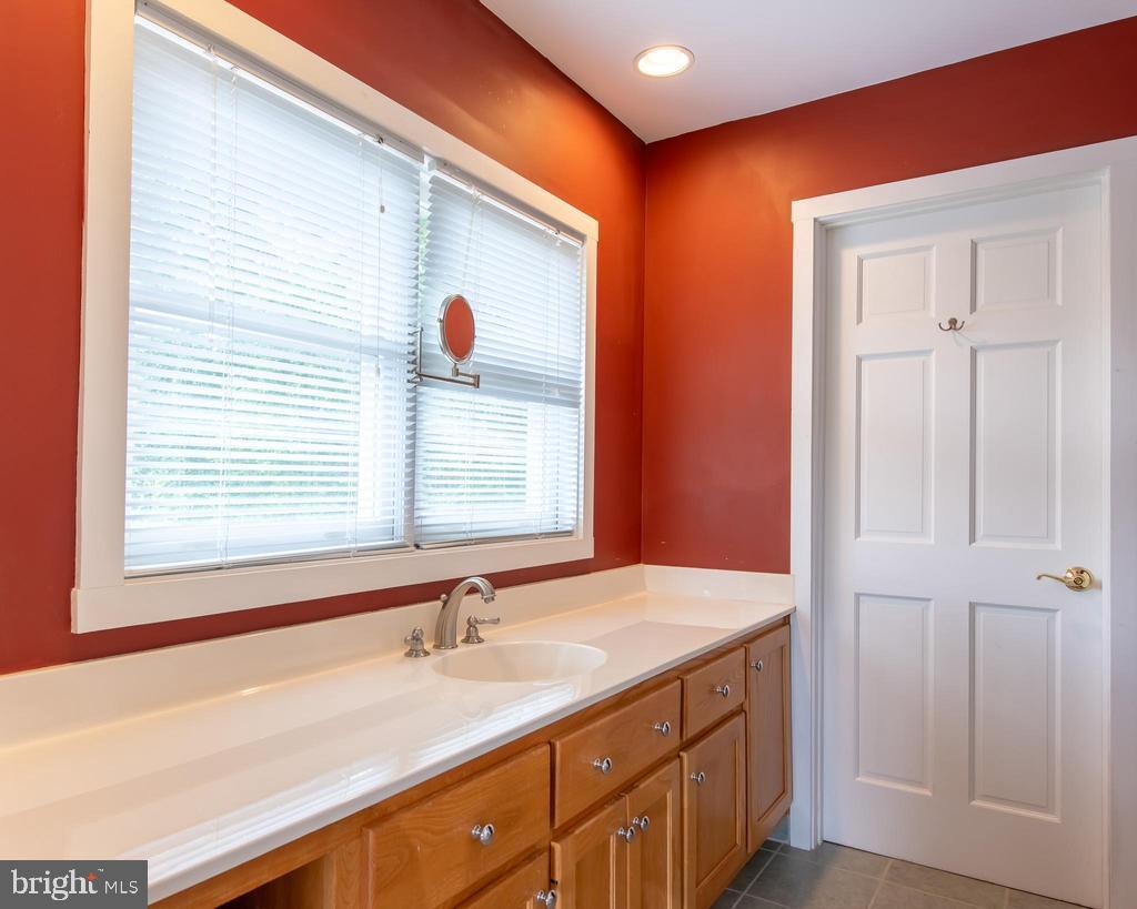 522 SAYLERS HILL DR, RICE, Virginia 23966, 3 Bedrooms Bedrooms, 7 Rooms Rooms,2 BathroomsBathrooms,Residential,For sale,522 SAYLERS HILL DR,VAPE2000090 MLS # VAPE2000090