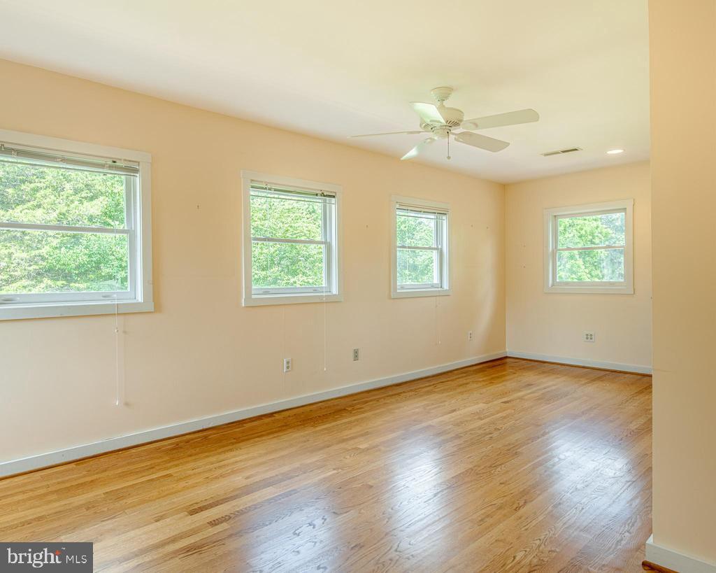 522 SAYLERS HILL DR, RICE, Virginia 23966, 3 Bedrooms Bedrooms, 7 Rooms Rooms,2 BathroomsBathrooms,Residential,For sale,522 SAYLERS HILL DR,VAPE2000090 MLS # VAPE2000090