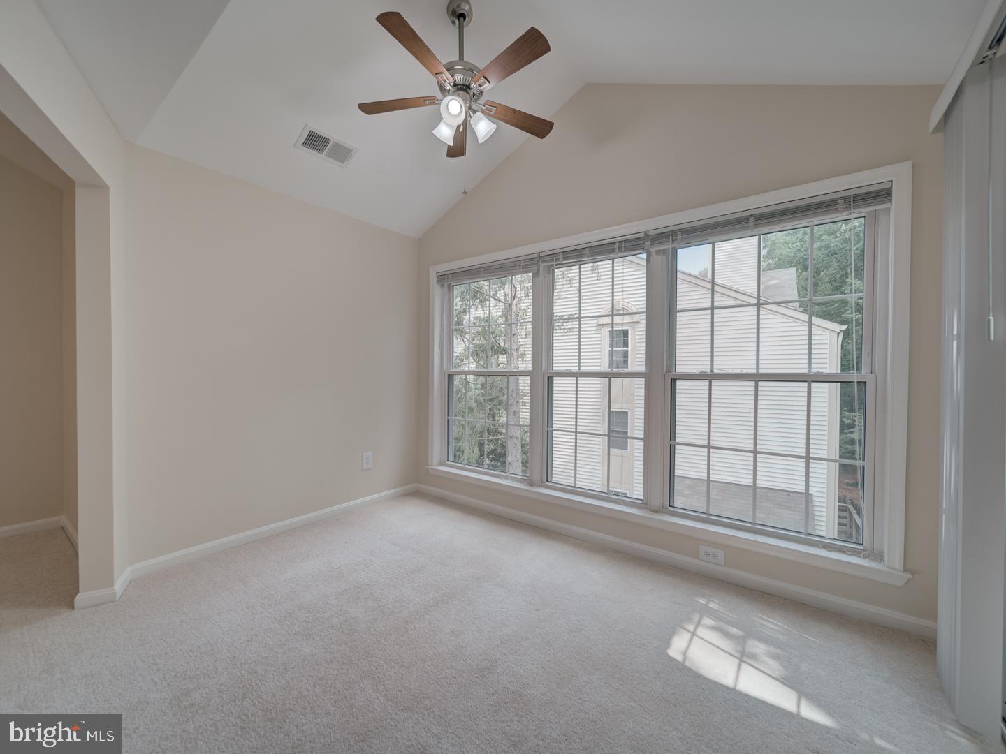 2233 LOVEDALE LN #405A UNIT I, RESTON, Virginia 20191, 3 Bedrooms Bedrooms, ,2 BathroomsBathrooms,Residential,For sale,2233 LOVEDALE LN #405A UNIT I,VAFX2252500 MLS # VAFX2252500