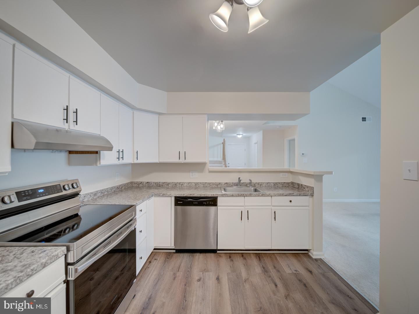 2233 LOVEDALE LN #405A UNIT I, RESTON, Virginia 20191, 3 Bedrooms Bedrooms, ,2 BathroomsBathrooms,Residential,For sale,2233 LOVEDALE LN #405A UNIT I,VAFX2252500 MLS # VAFX2252500