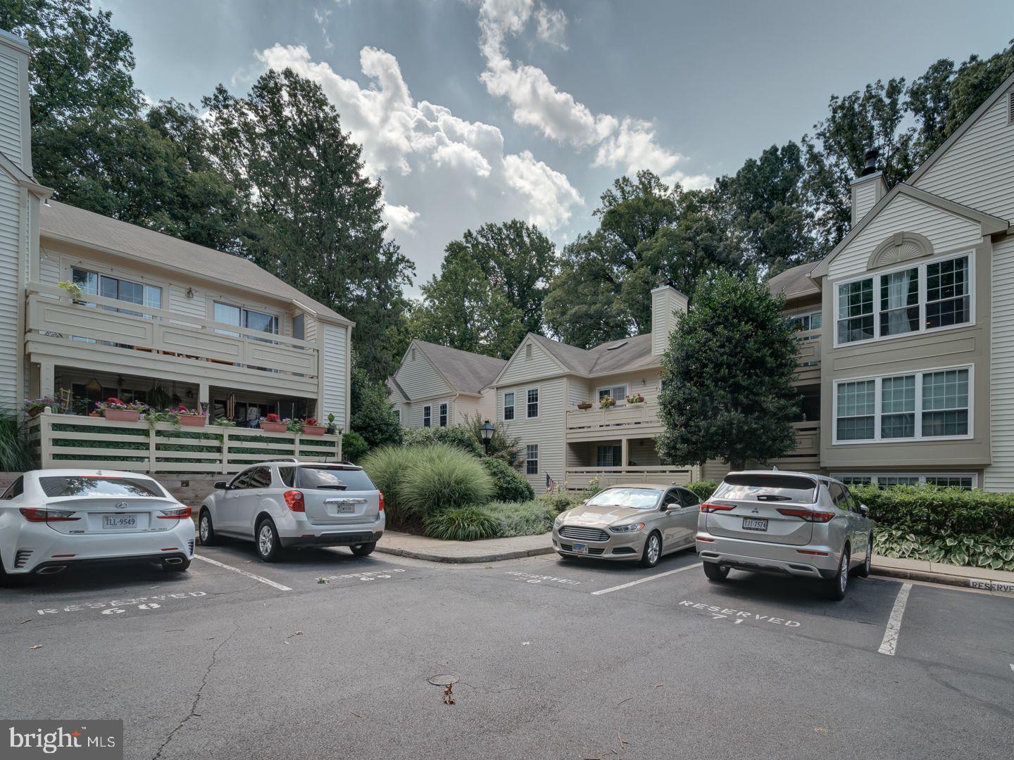 2233 LOVEDALE LN #405A UNIT I, RESTON, Virginia 20191, 3 Bedrooms Bedrooms, ,2 BathroomsBathrooms,Residential,For sale,2233 LOVEDALE LN #405A UNIT I,VAFX2252500 MLS # VAFX2252500
