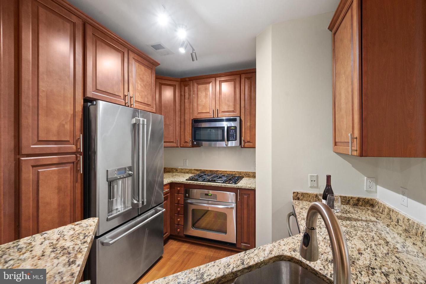 2101 N MONROE ST #213, ARLINGTON, Virginia 22207, 1 Bedroom Bedrooms, ,1 BathroomBathrooms,Residential,For sale,2101 N MONROE ST #213,VAAR2059976 MLS # VAAR2059976