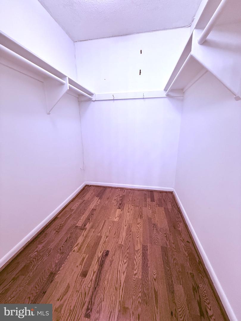 2500 N VAN DORN ST #318, ALEXANDRIA, Virginia 22302, ,1 BathroomBathrooms,Residential,For sale,2500 N VAN DORN ST #318,VAAX2047100 MLS # VAAX2047100