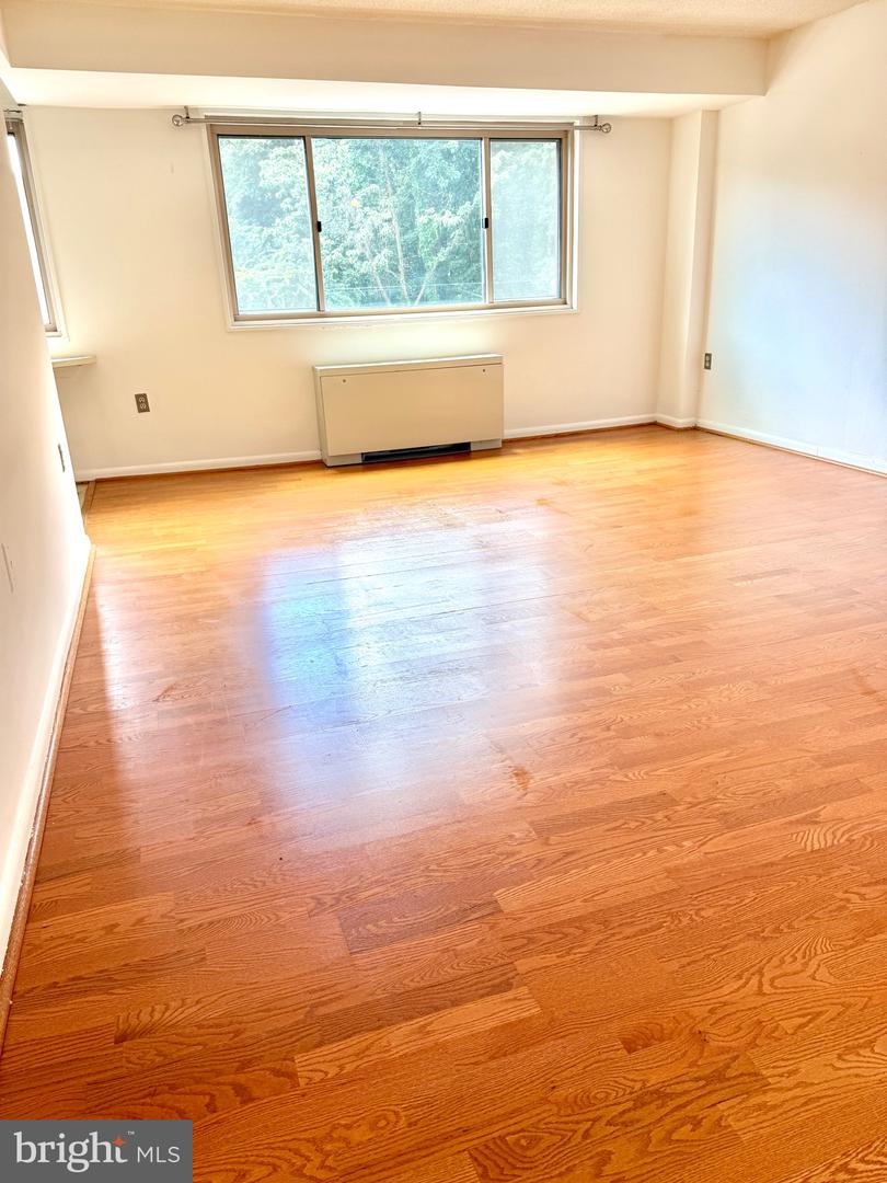 2500 N VAN DORN ST #318, ALEXANDRIA, Virginia 22302, ,1 BathroomBathrooms,Residential,For sale,2500 N VAN DORN ST #318,VAAX2047100 MLS # VAAX2047100