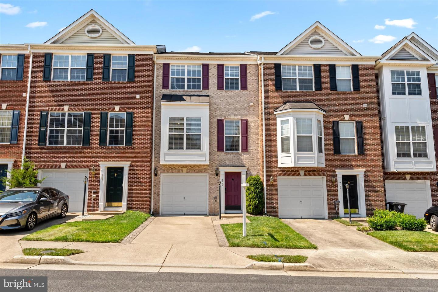 205 HAWKS VIEW SQ SE, LEESBURG, Virginia 20175, 4 Bedrooms Bedrooms, ,3 BathroomsBathrooms,Residential,For sale,205 HAWKS VIEW SQ SE,VALO2101008 MLS # VALO2101008