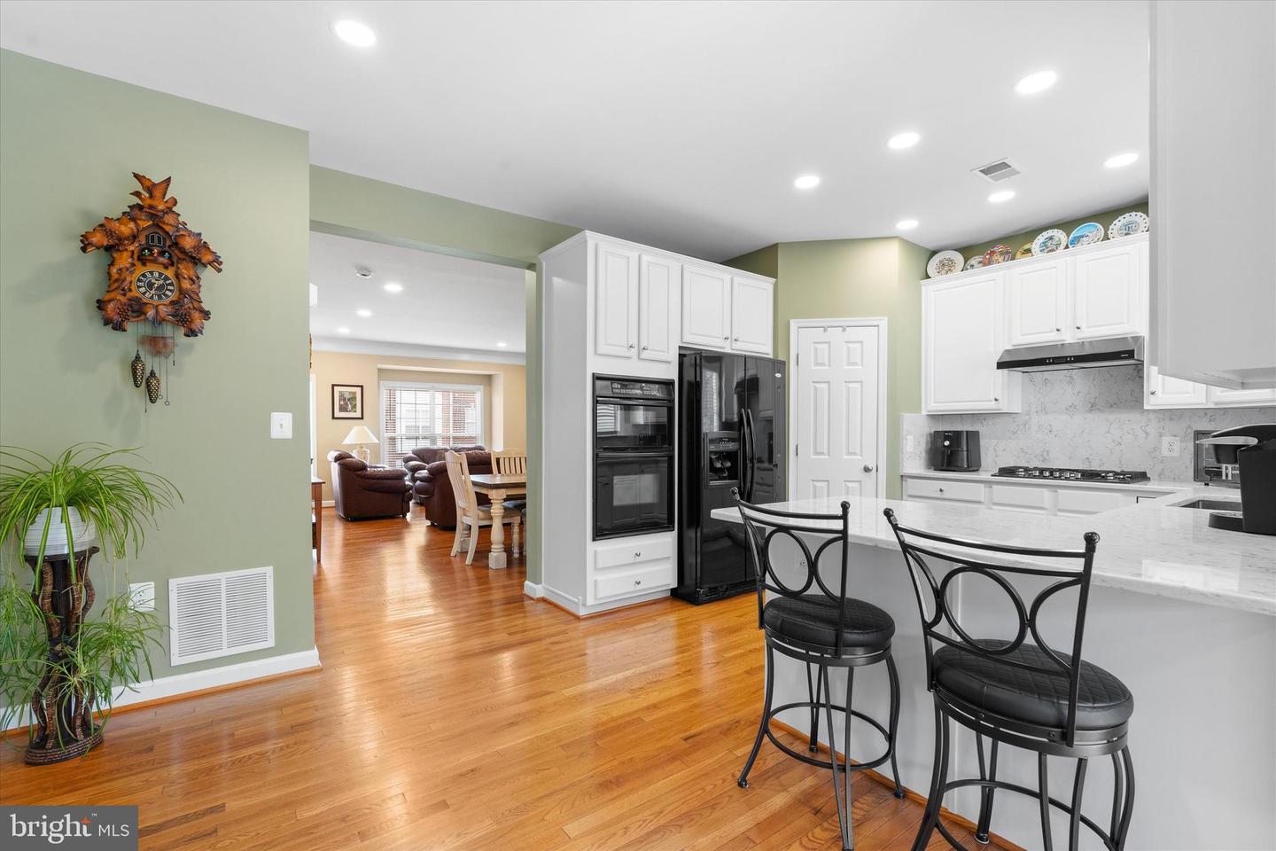 205 HAWKS VIEW SQ SE, LEESBURG, Virginia 20175, 4 Bedrooms Bedrooms, ,3 BathroomsBathrooms,Residential,For sale,205 HAWKS VIEW SQ SE,VALO2101008 MLS # VALO2101008