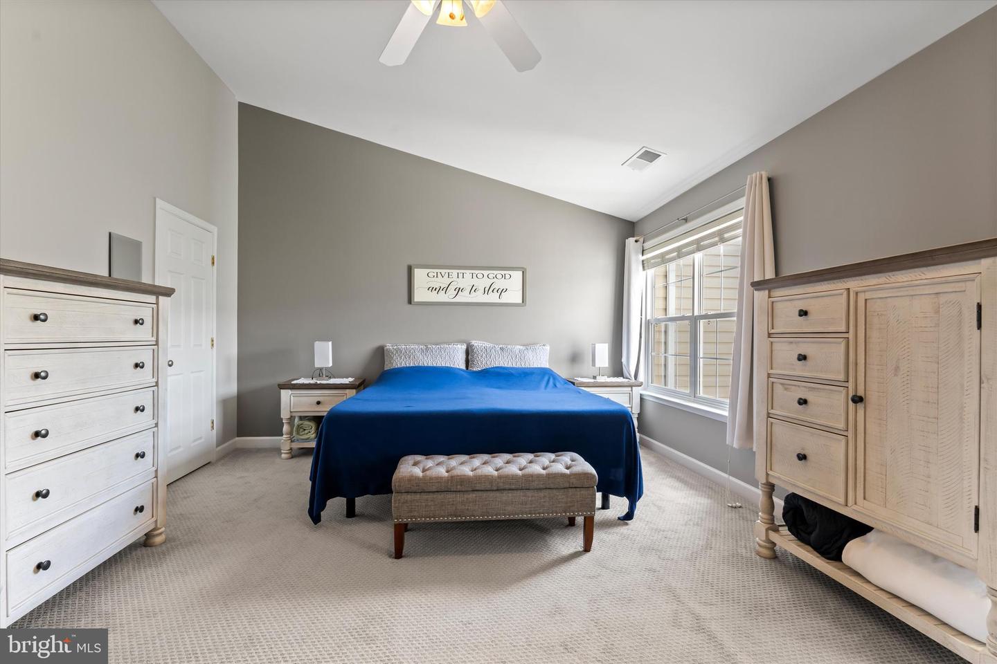 205 HAWKS VIEW SQ SE, LEESBURG, Virginia 20175, 4 Bedrooms Bedrooms, ,3 BathroomsBathrooms,Residential,For sale,205 HAWKS VIEW SQ SE,VALO2101008 MLS # VALO2101008