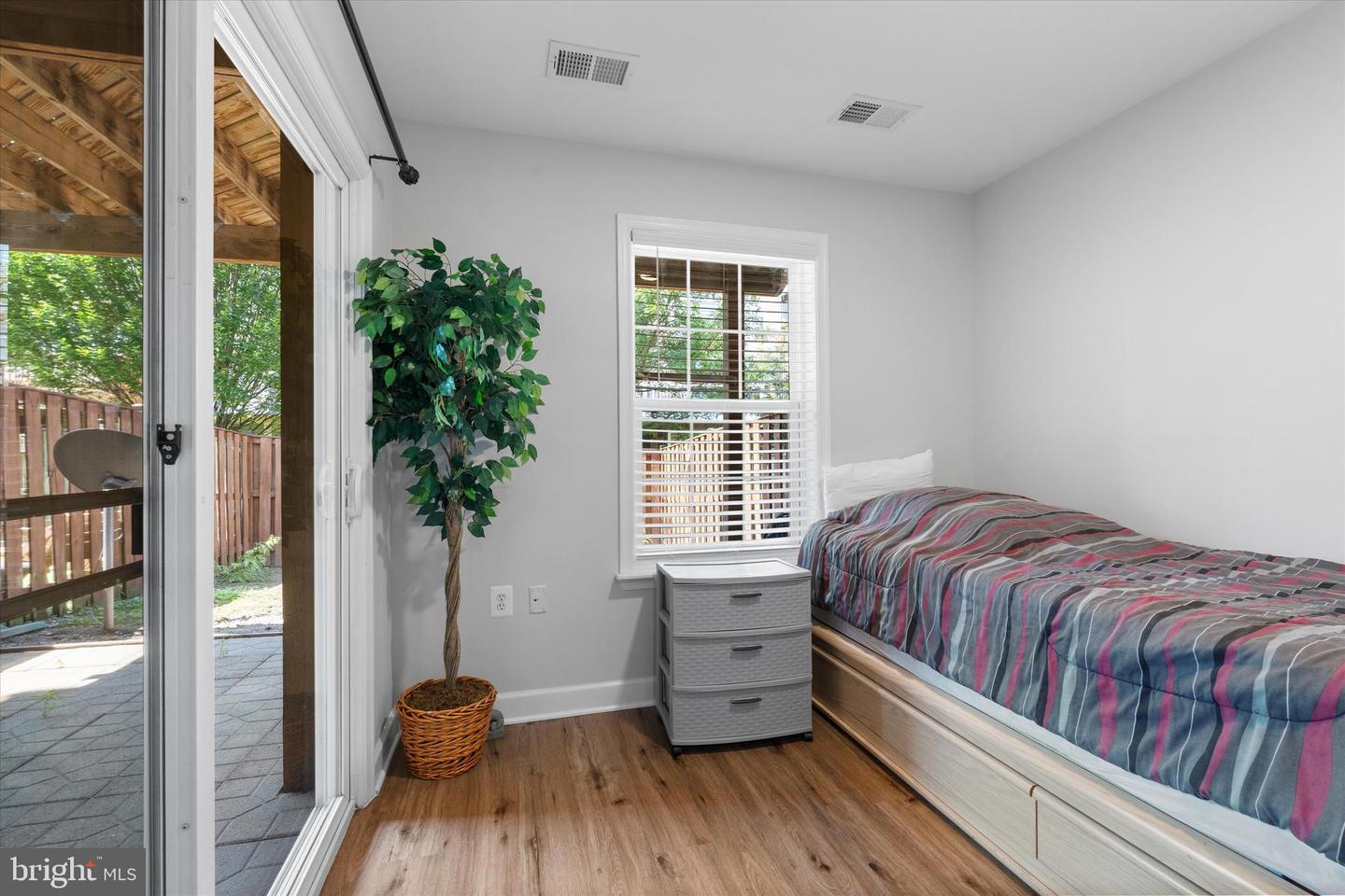 205 HAWKS VIEW SQ SE, LEESBURG, Virginia 20175, 4 Bedrooms Bedrooms, ,3 BathroomsBathrooms,Residential,For sale,205 HAWKS VIEW SQ SE,VALO2101008 MLS # VALO2101008