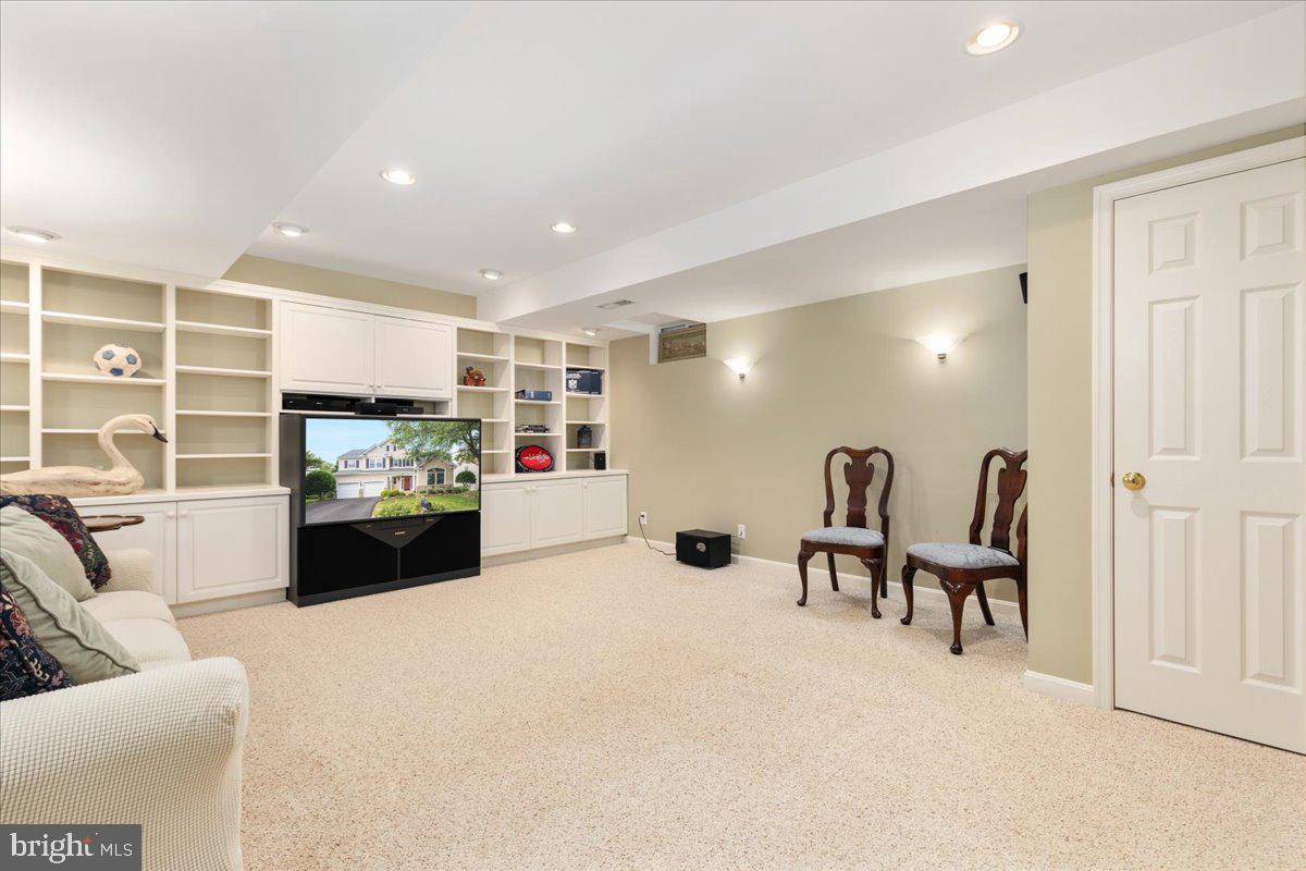 43325 NICKLAUS LN, CHANTILLY, Virginia 20152, 4 Bedrooms Bedrooms, ,3 BathroomsBathrooms,Residential,For sale,43325 NICKLAUS LN,VALO2101012 MLS # VALO2101012