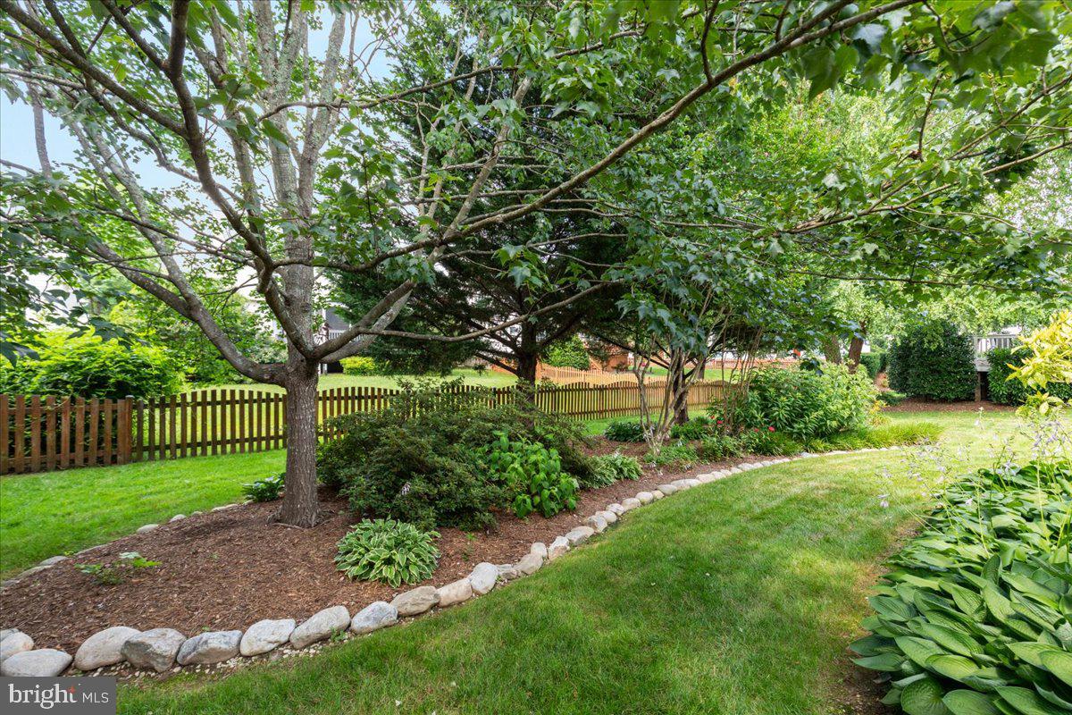 43325 NICKLAUS LN, CHANTILLY, Virginia 20152, 4 Bedrooms Bedrooms, ,3 BathroomsBathrooms,Residential,For sale,43325 NICKLAUS LN,VALO2101012 MLS # VALO2101012