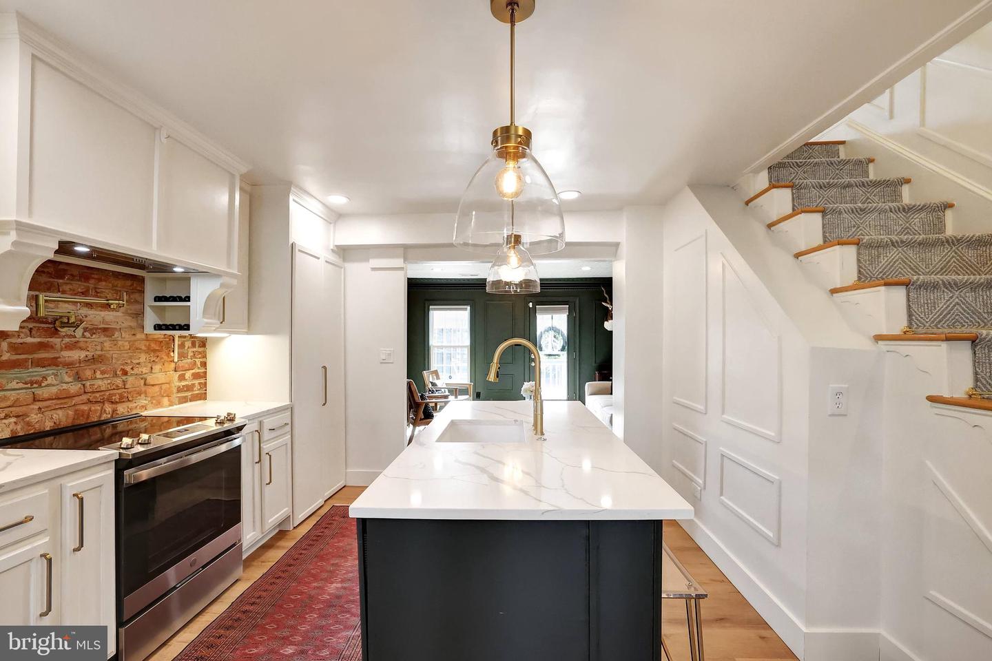 708 I ST SE, WASHINGTON, District Of Columbia 20003, 3 Bedrooms Bedrooms, ,2 BathroomsBathrooms,Residential,For sale,708 I ST SE,DCDC2208826 MLS # DCDC2208826