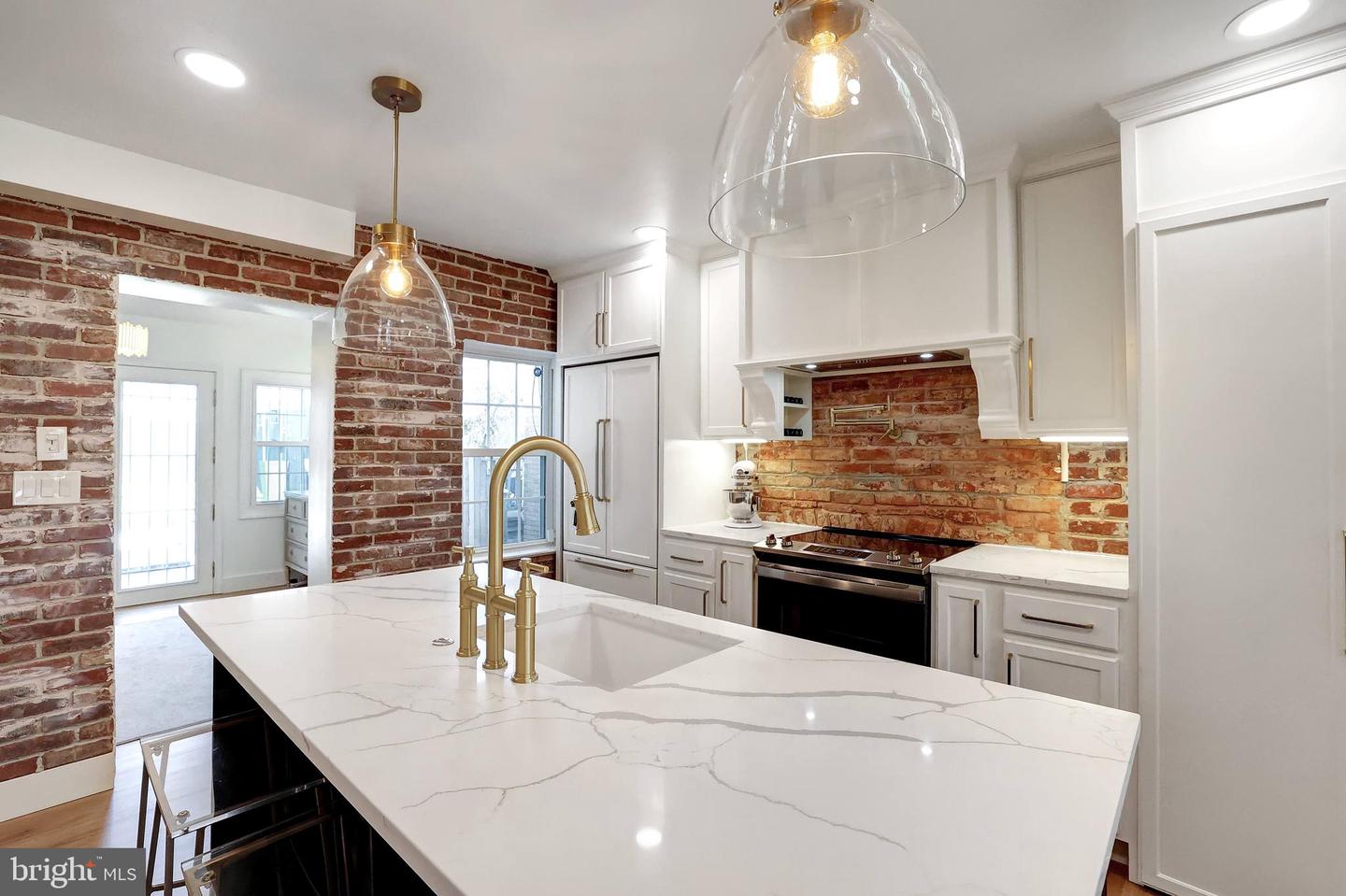 708 I ST SE, WASHINGTON, District Of Columbia 20003, 3 Bedrooms Bedrooms, ,2 BathroomsBathrooms,Residential,For sale,708 I ST SE,DCDC2208826 MLS # DCDC2208826