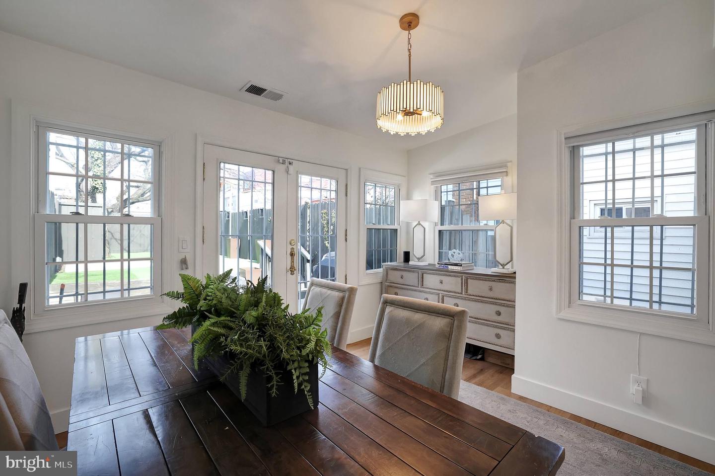708 I ST SE, WASHINGTON, District Of Columbia 20003, 3 Bedrooms Bedrooms, ,2 BathroomsBathrooms,Residential,For sale,708 I ST SE,DCDC2208826 MLS # DCDC2208826