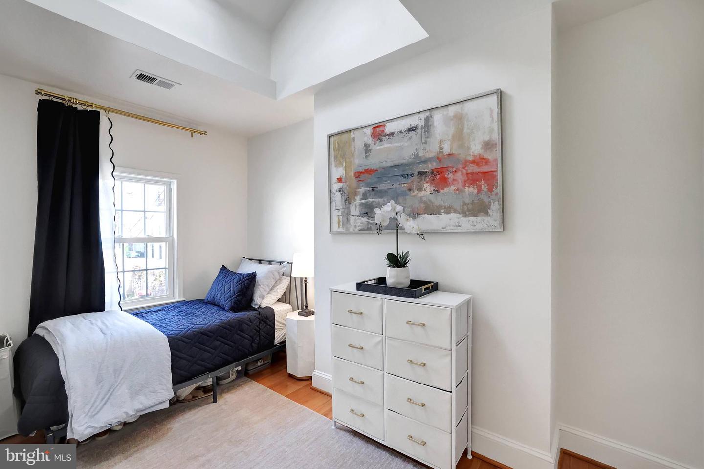 708 I ST SE, WASHINGTON, District Of Columbia 20003, 3 Bedrooms Bedrooms, ,2 BathroomsBathrooms,Residential,For sale,708 I ST SE,DCDC2208826 MLS # DCDC2208826