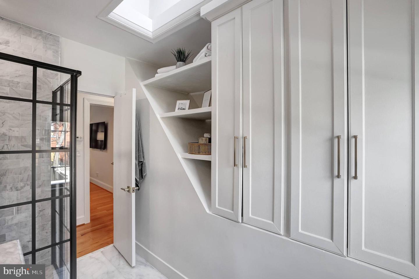 708 I ST SE, WASHINGTON, District Of Columbia 20003, 3 Bedrooms Bedrooms, ,2 BathroomsBathrooms,Residential,For sale,708 I ST SE,DCDC2208826 MLS # DCDC2208826