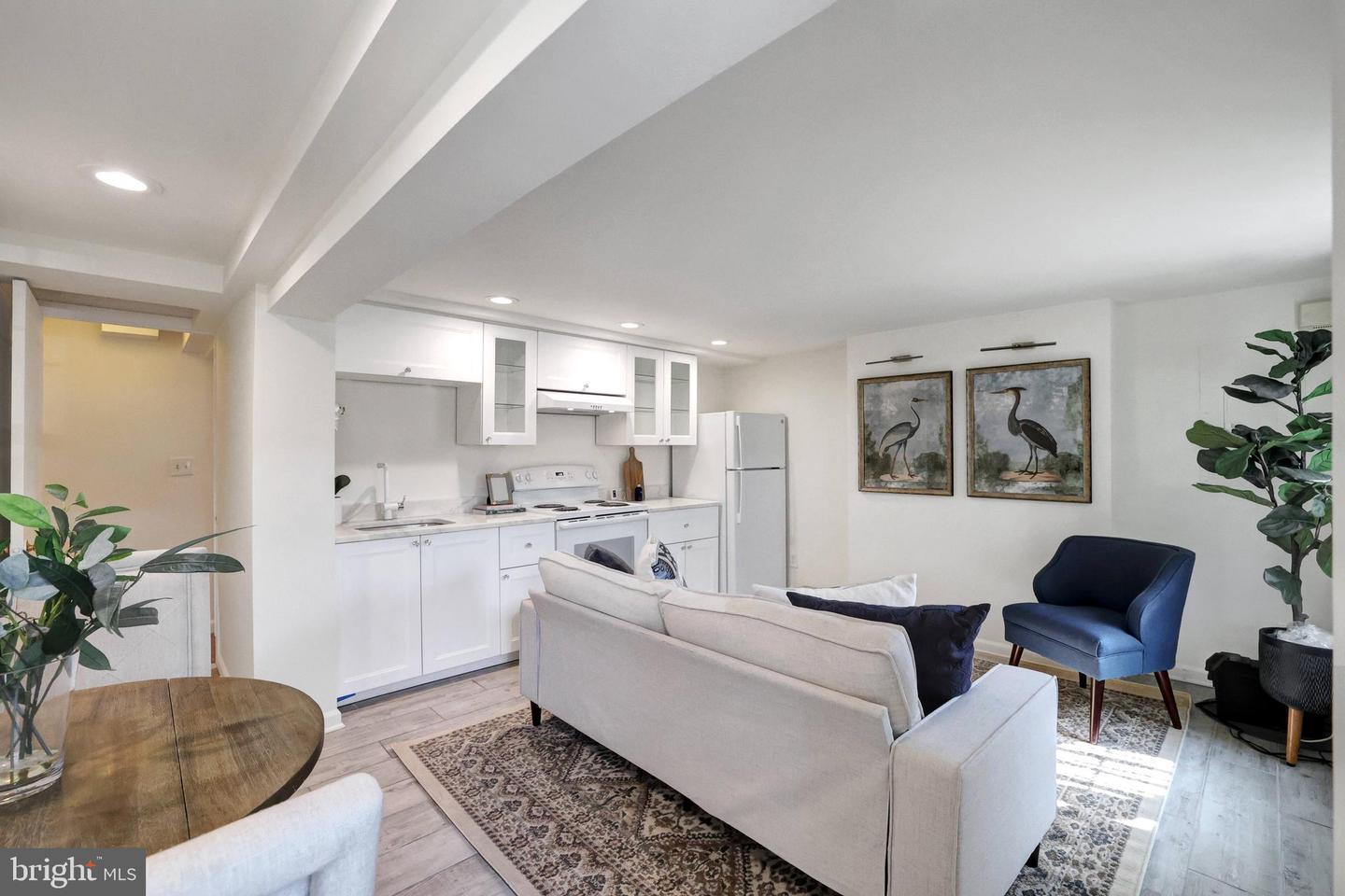 708 I ST SE, WASHINGTON, District Of Columbia 20003, 3 Bedrooms Bedrooms, ,2 BathroomsBathrooms,Residential,For sale,708 I ST SE,DCDC2208826 MLS # DCDC2208826