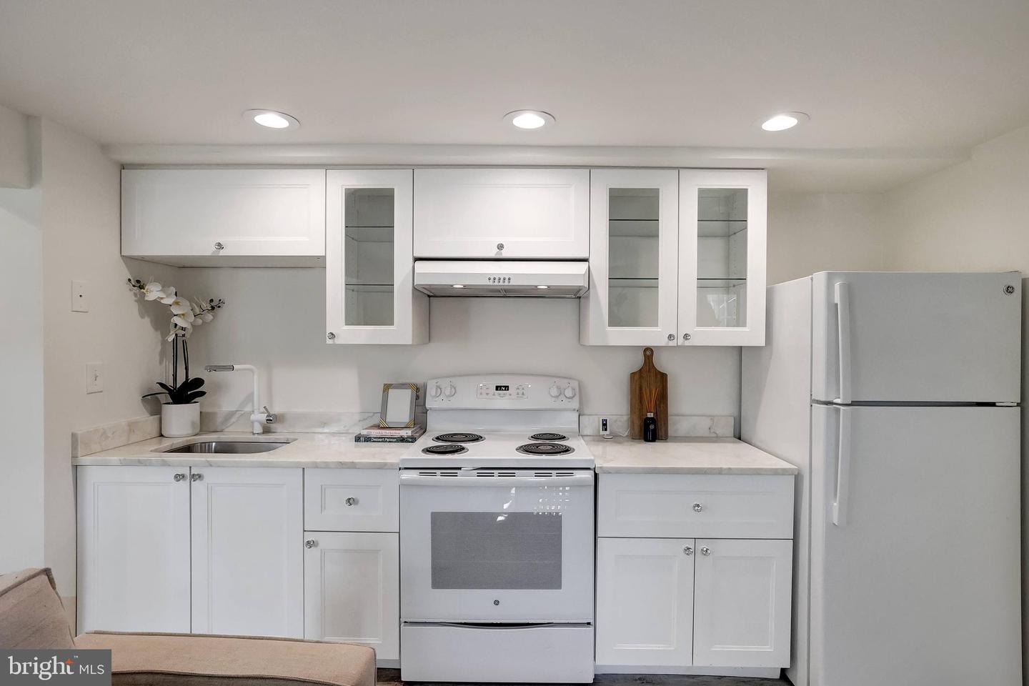 708 I ST SE, WASHINGTON, District Of Columbia 20003, 3 Bedrooms Bedrooms, ,2 BathroomsBathrooms,Residential,For sale,708 I ST SE,DCDC2208826 MLS # DCDC2208826