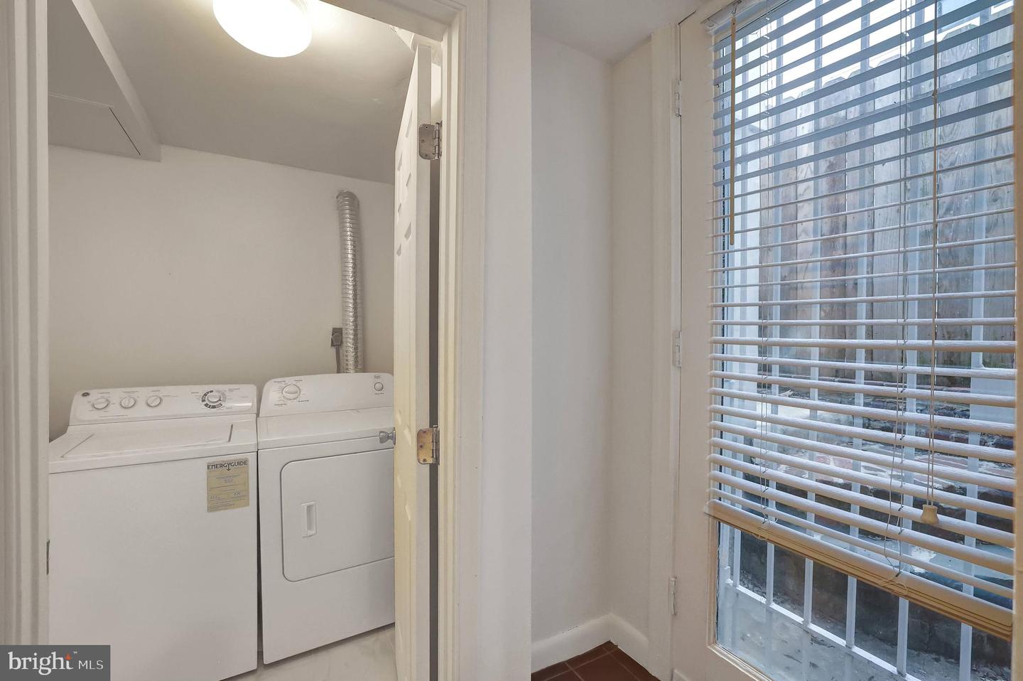 708 I ST SE, WASHINGTON, District Of Columbia 20003, 3 Bedrooms Bedrooms, ,2 BathroomsBathrooms,Residential,For sale,708 I ST SE,DCDC2208826 MLS # DCDC2208826