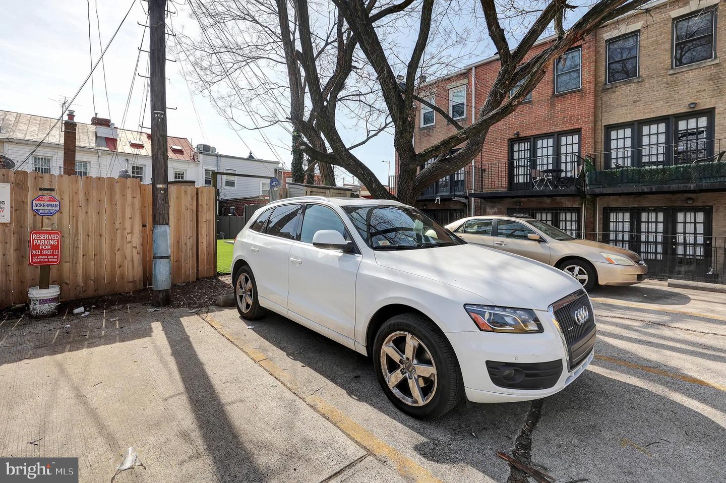 708 I ST SE, WASHINGTON, District Of Columbia 20003, 3 Bedrooms Bedrooms, ,2 BathroomsBathrooms,Residential,For sale,708 I ST SE,DCDC2208826 MLS # DCDC2208826