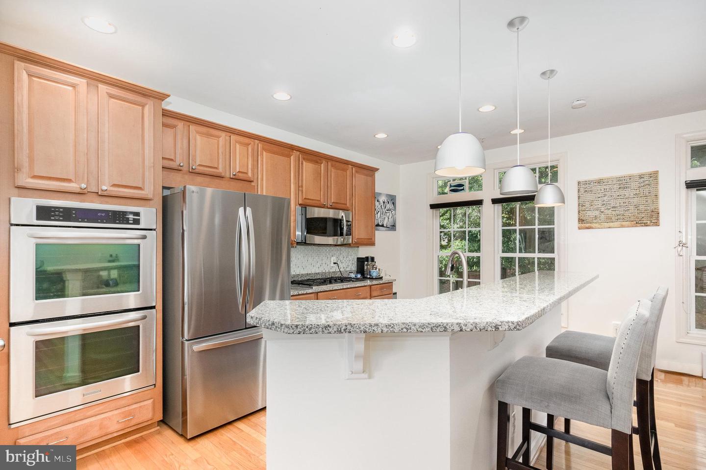 822 W GLEBE RD, ALEXANDRIA, Virginia 22305, 4 Bedrooms Bedrooms, ,1 BathroomBathrooms,Residential,For sale,822 W GLEBE RD,VAAX2047150 MLS # VAAX2047150