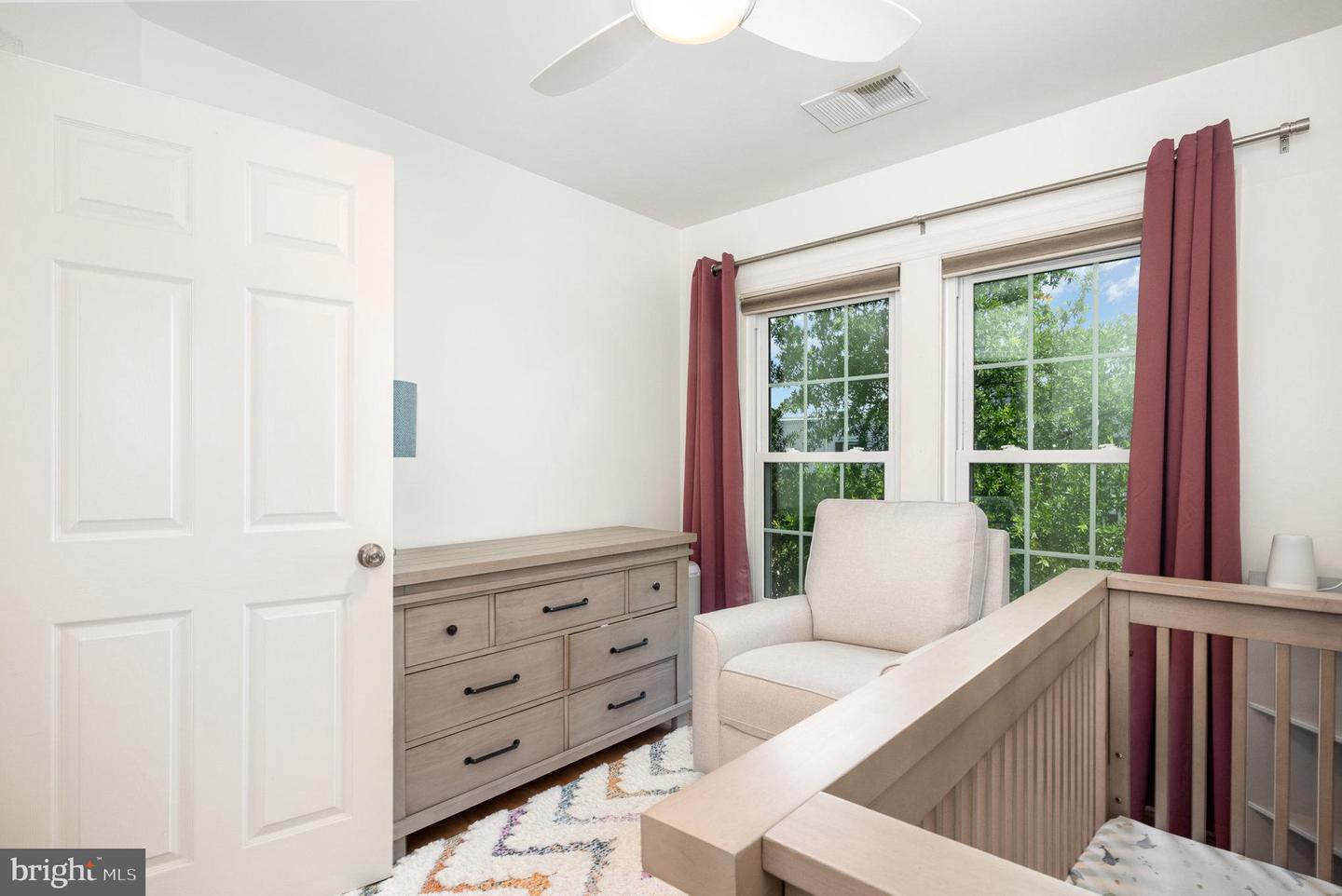 822 W GLEBE RD, ALEXANDRIA, Virginia 22305, 4 Bedrooms Bedrooms, ,1 BathroomBathrooms,Residential,For sale,822 W GLEBE RD,VAAX2047150 MLS # VAAX2047150