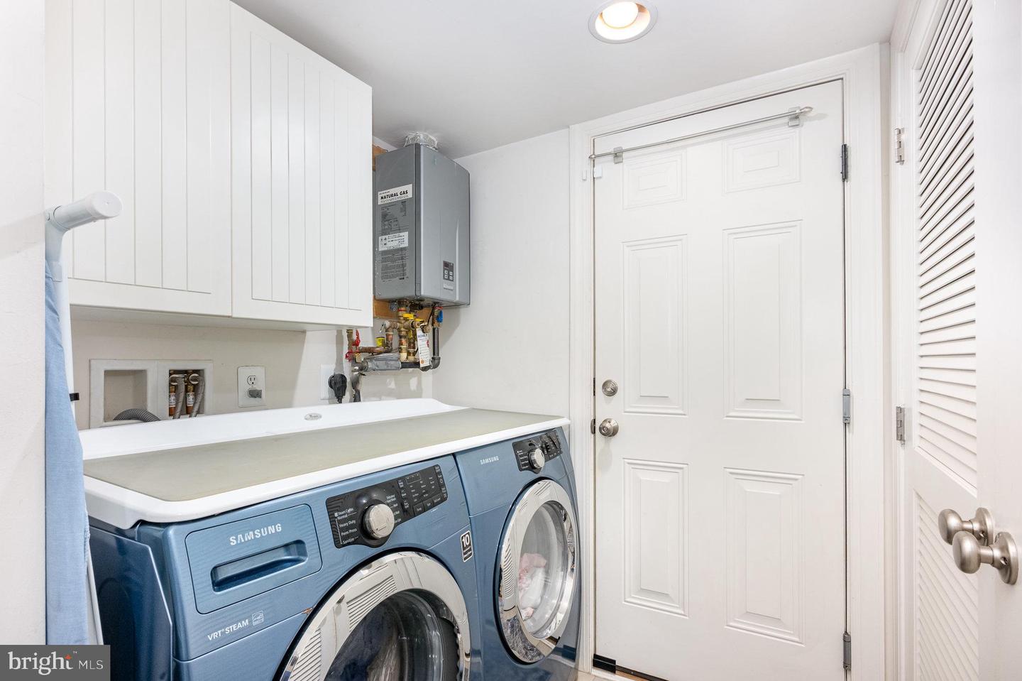 822 W GLEBE RD, ALEXANDRIA, Virginia 22305, 4 Bedrooms Bedrooms, ,1 BathroomBathrooms,Residential,For sale,822 W GLEBE RD,VAAX2047150 MLS # VAAX2047150