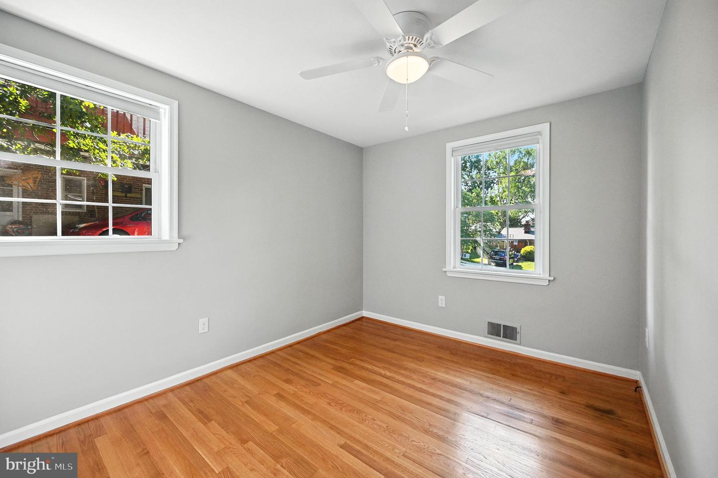 4835 9TH ST S, ARLINGTON, Virginia 22204, 4 Bedrooms Bedrooms, ,3 BathroomsBathrooms,Residential,For sale,4835 9TH ST S,VAAR2060172 MLS # VAAR2060172