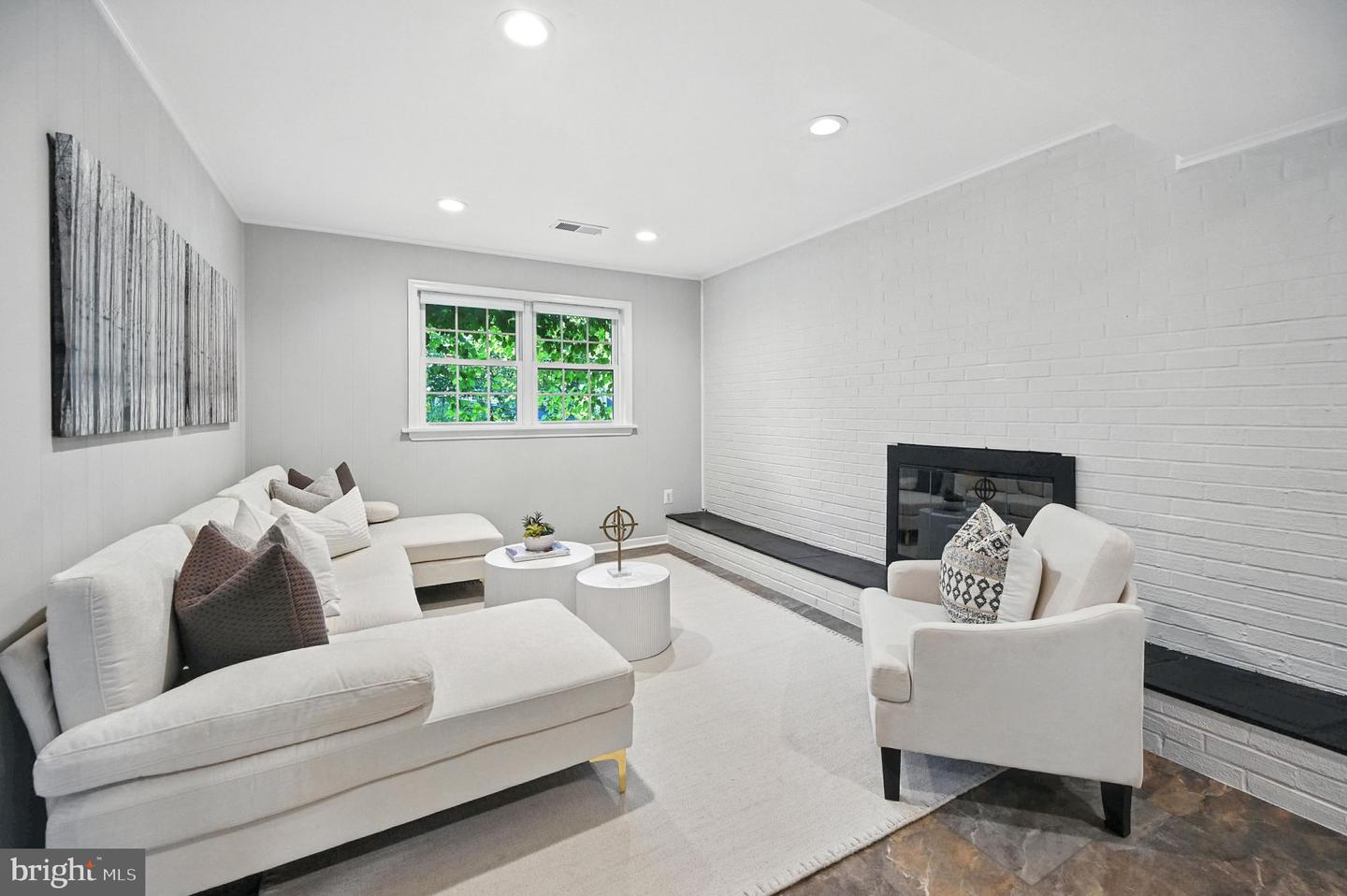 4835 9TH ST S, ARLINGTON, Virginia 22204, 4 Bedrooms Bedrooms, ,3 BathroomsBathrooms,Residential,For sale,4835 9TH ST S,VAAR2060172 MLS # VAAR2060172
