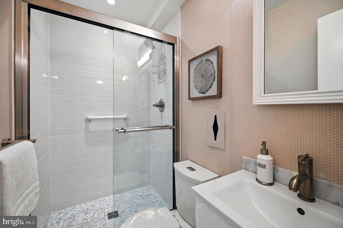 4835 9TH ST S, ARLINGTON, Virginia 22204, 4 Bedrooms Bedrooms, ,3 BathroomsBathrooms,Residential,For sale,4835 9TH ST S,VAAR2060172 MLS # VAAR2060172
