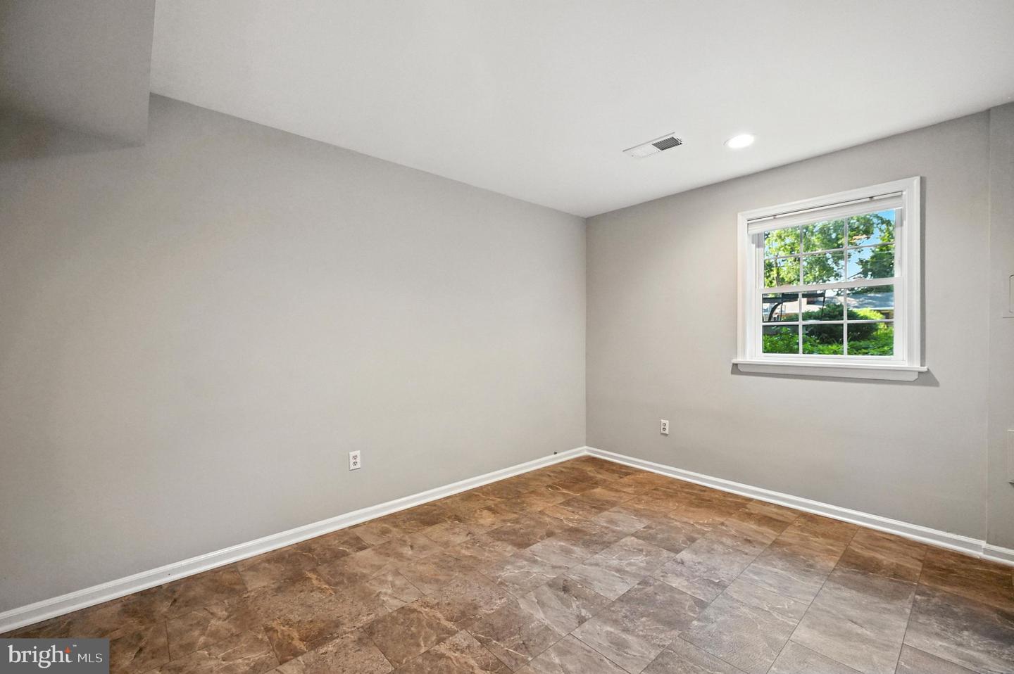 4835 9TH ST S, ARLINGTON, Virginia 22204, 4 Bedrooms Bedrooms, ,3 BathroomsBathrooms,Residential,For sale,4835 9TH ST S,VAAR2060172 MLS # VAAR2060172