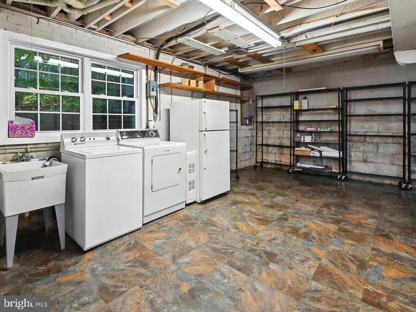 4835 9TH ST S, ARLINGTON, Virginia 22204, 4 Bedrooms Bedrooms, ,3 BathroomsBathrooms,Residential,For sale,4835 9TH ST S,VAAR2060172 MLS # VAAR2060172