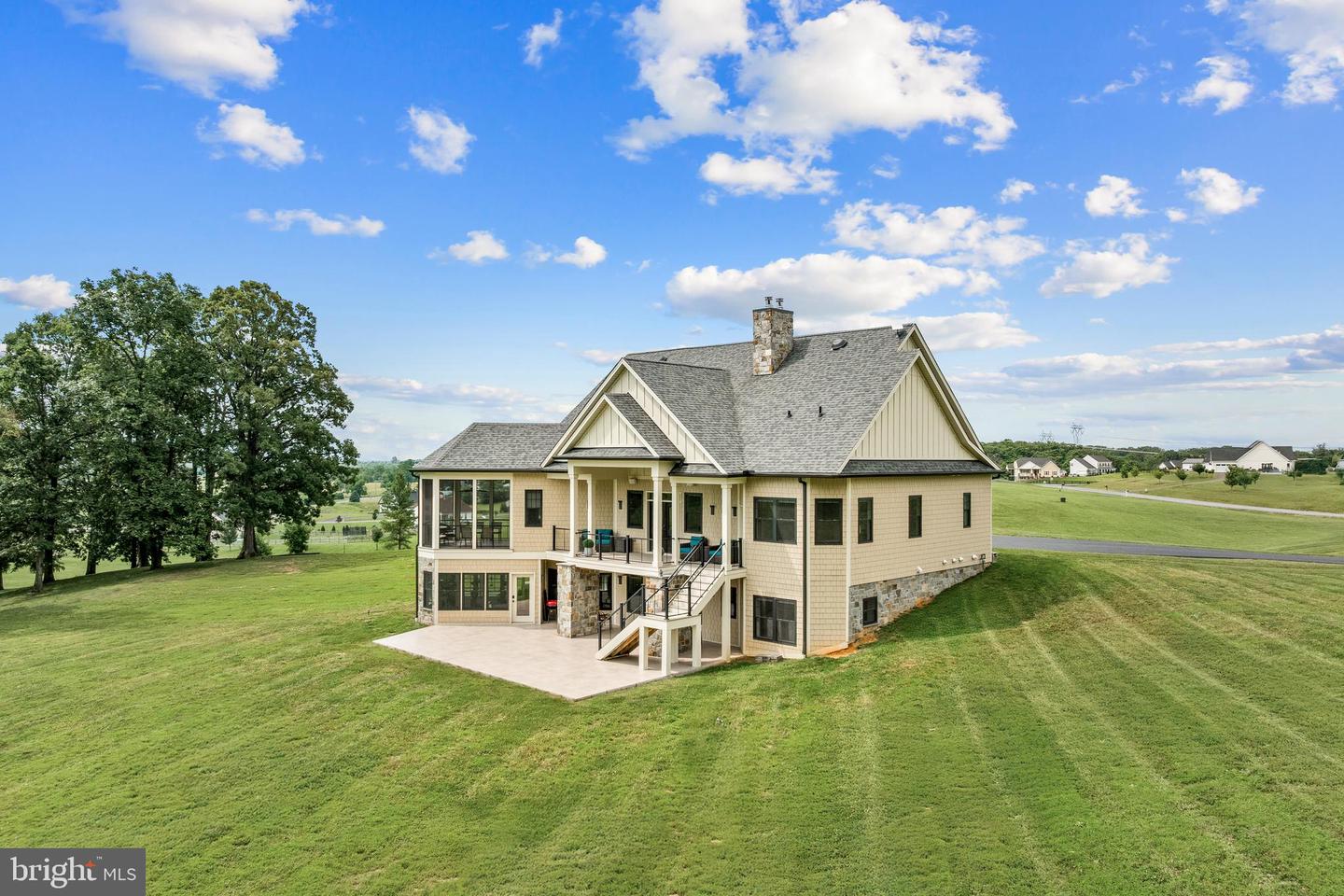 120 POMME CIR, STEPHENS CITY, Virginia 22655, 4 Bedrooms Bedrooms, ,4 BathroomsBathrooms,Residential,For sale,120 POMME CIR,VAFV2035250 MLS # VAFV2035250
