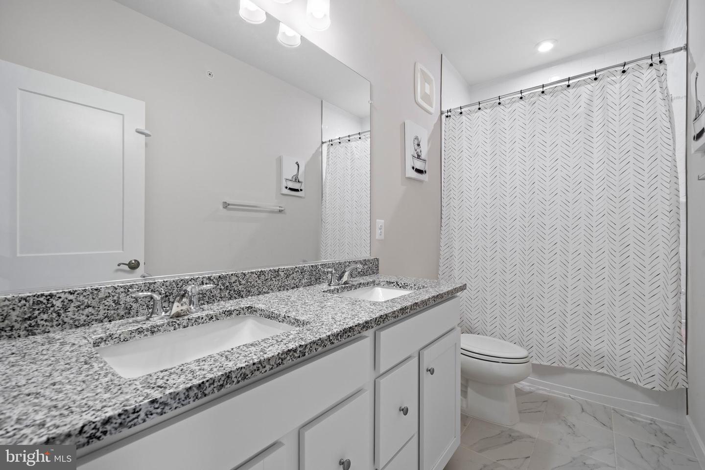 14114 GYPSUM LOOP #64, CHANTILLY, Virginia 20151, 3 Bedrooms Bedrooms, ,2 BathroomsBathrooms,Residential,For sale,14114 GYPSUM LOOP #64,VAFX2253346 MLS # VAFX2253346