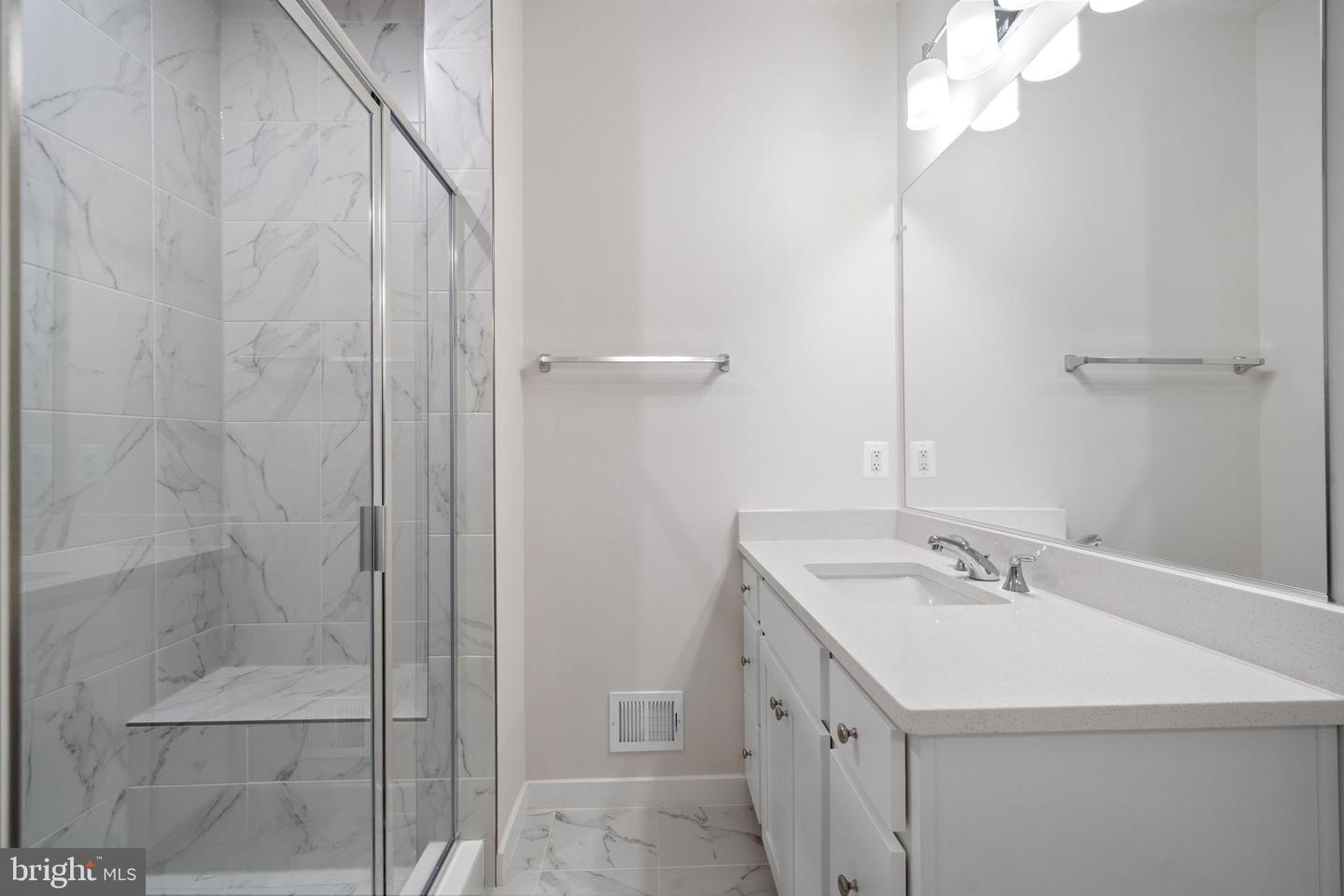 14114 GYPSUM LOOP #64, CHANTILLY, Virginia 20151, 3 Bedrooms Bedrooms, ,2 BathroomsBathrooms,Residential,For sale,14114 GYPSUM LOOP #64,VAFX2253346 MLS # VAFX2253346