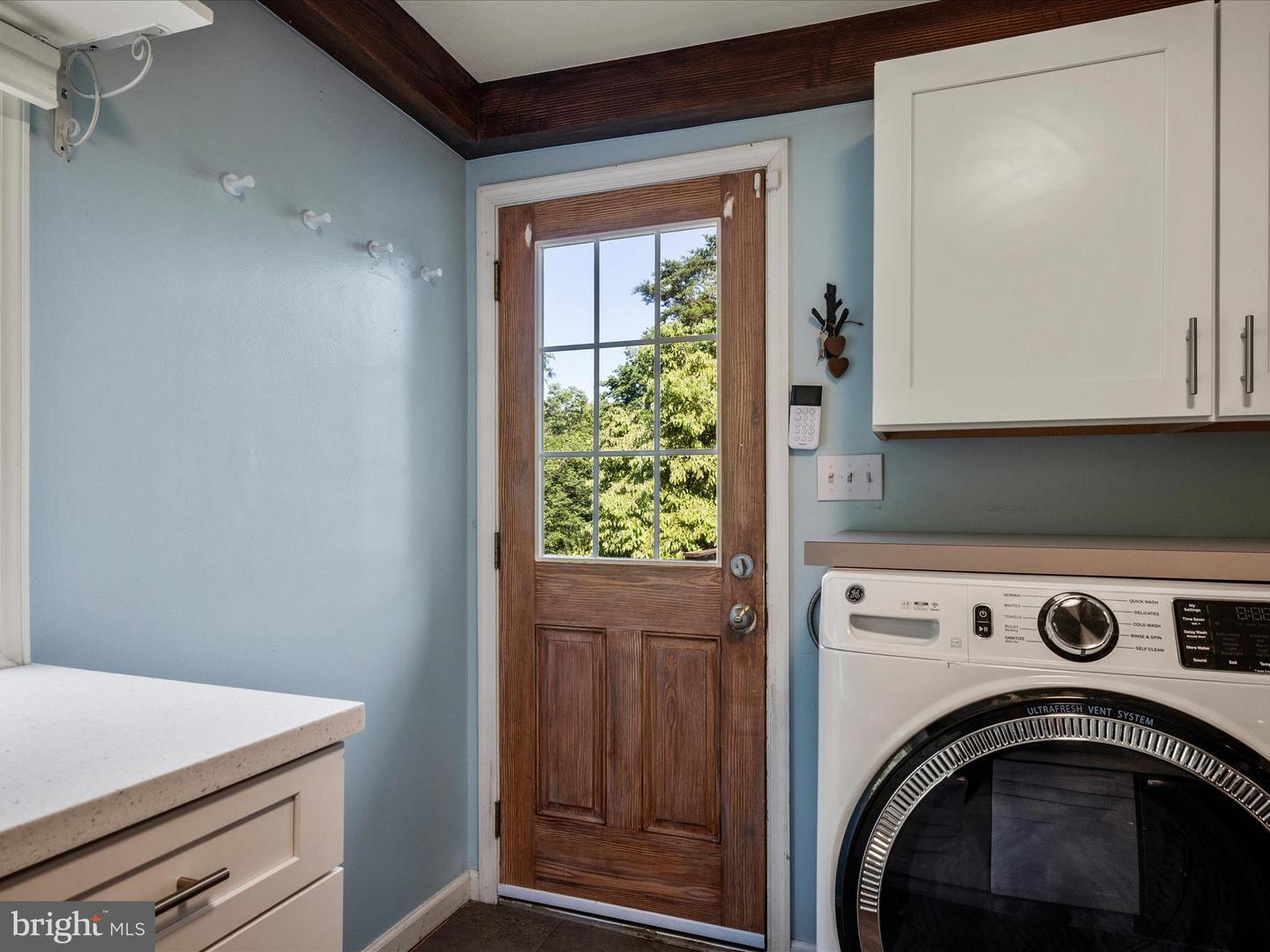 19 SLEEPY HOLLOW RD, LINDEN, Virginia 22642, 2 Bedrooms Bedrooms, ,1 BathroomBathrooms,Residential,For sale,19 SLEEPY HOLLOW RD,VAWR2011618 MLS # VAWR2011618
