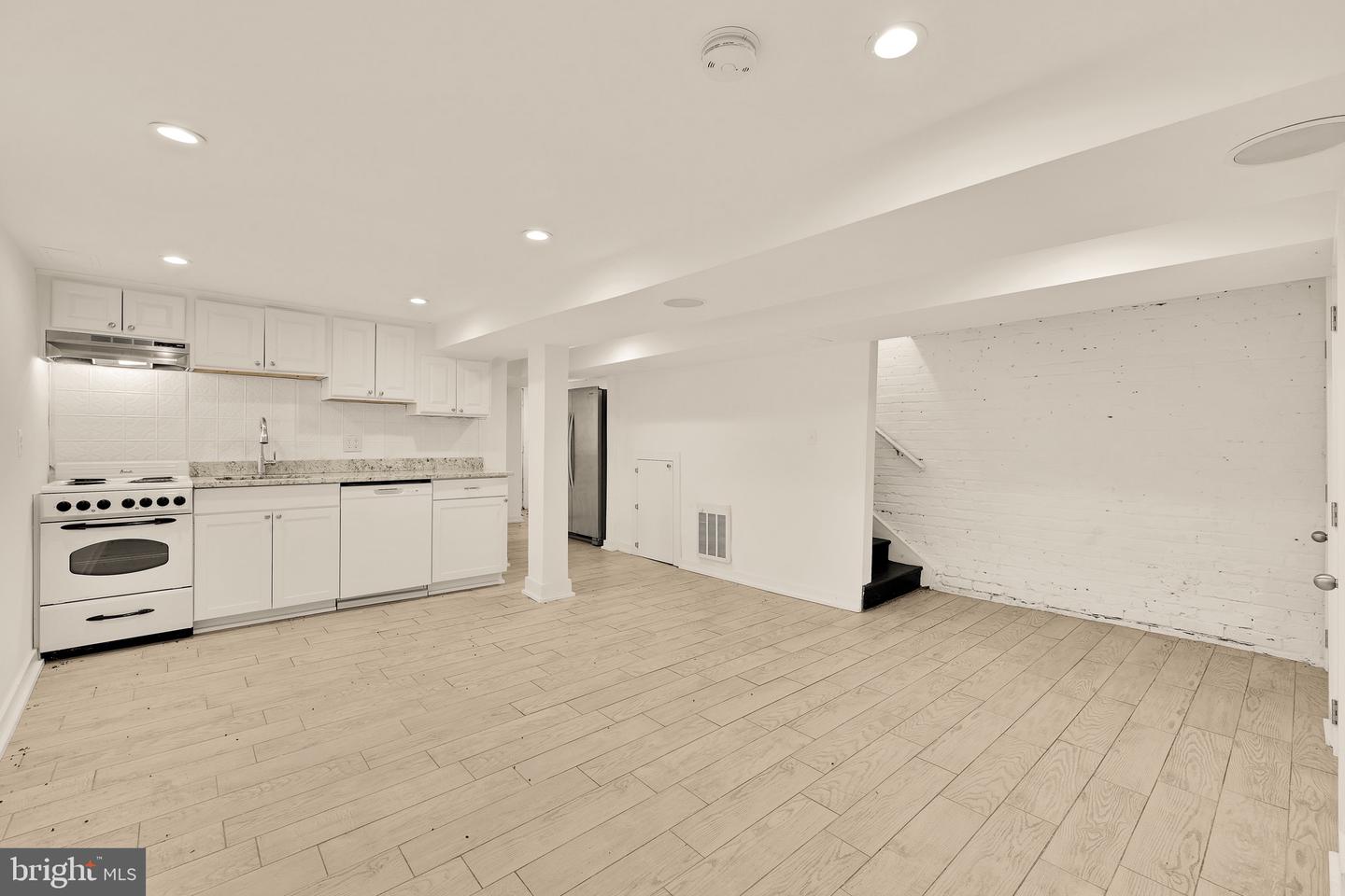1371 PERRY PL NW, WASHINGTON, District Of Columbia 20010, 3 Bedrooms Bedrooms, ,3 BathroomsBathrooms,Residential,For sale,1371 PERRY PL NW,DCDC2209118 MLS # DCDC2209118