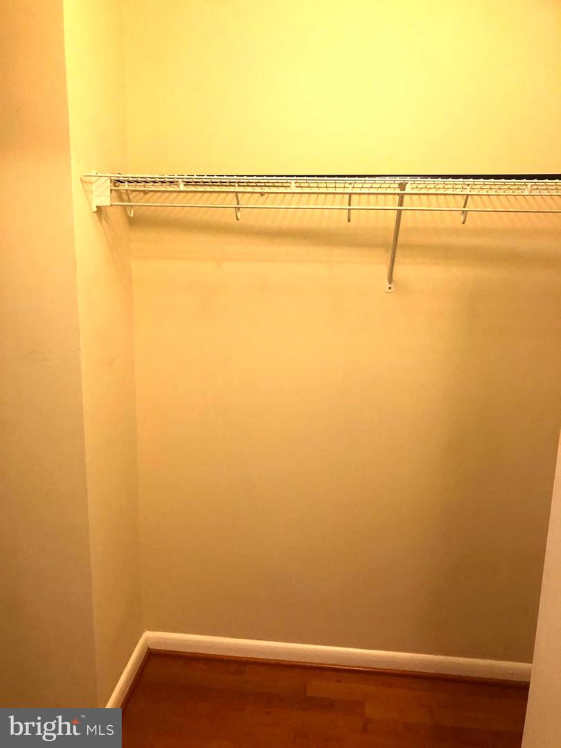 1021 N GARFIELD ST #118, ARLINGTON, Virginia 22201, 2 Rooms Rooms,1 BathroomBathrooms,Residential,For sale,1021 N GARFIELD ST #118,VAAR2060282 MLS # VAAR2060282