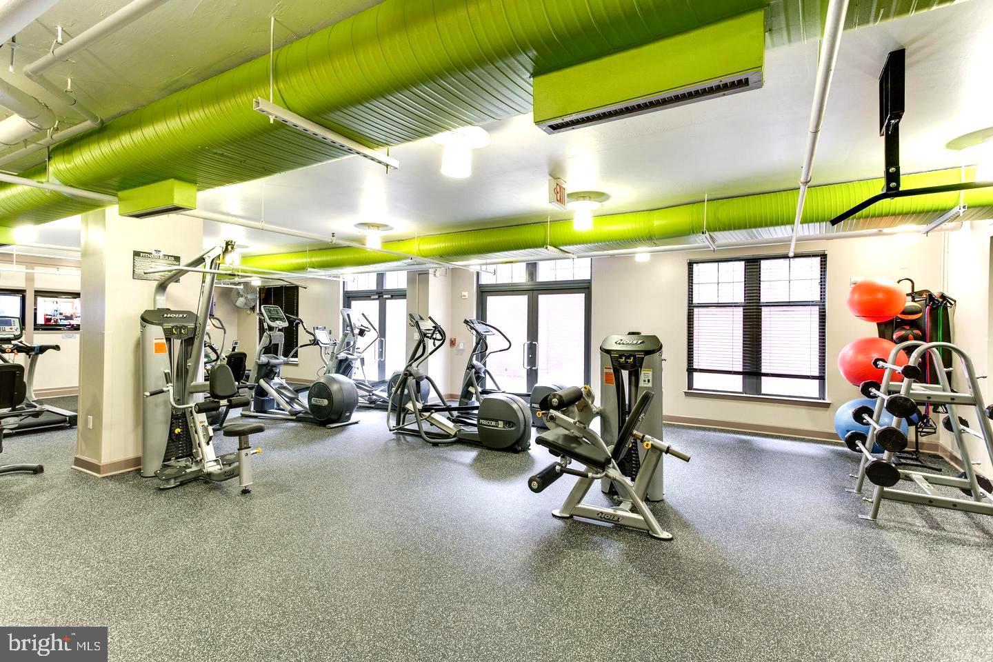 1021 N GARFIELD ST #118, ARLINGTON, Virginia 22201, 2 Rooms Rooms,1 BathroomBathrooms,Residential,For sale,1021 N GARFIELD ST #118,VAAR2060282 MLS # VAAR2060282