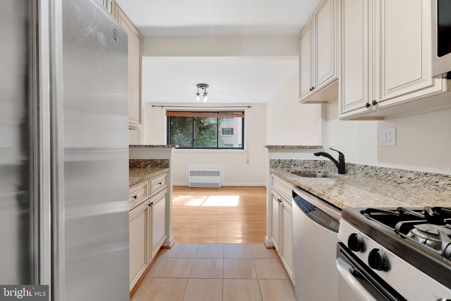 2725 39TH ST NW #307, WASHINGTON, District Of Columbia 20007, 1 Bedroom Bedrooms, ,1 BathroomBathrooms,Residential,For sale,2725 39TH ST NW #307,DCDC2209206 MLS # DCDC2209206