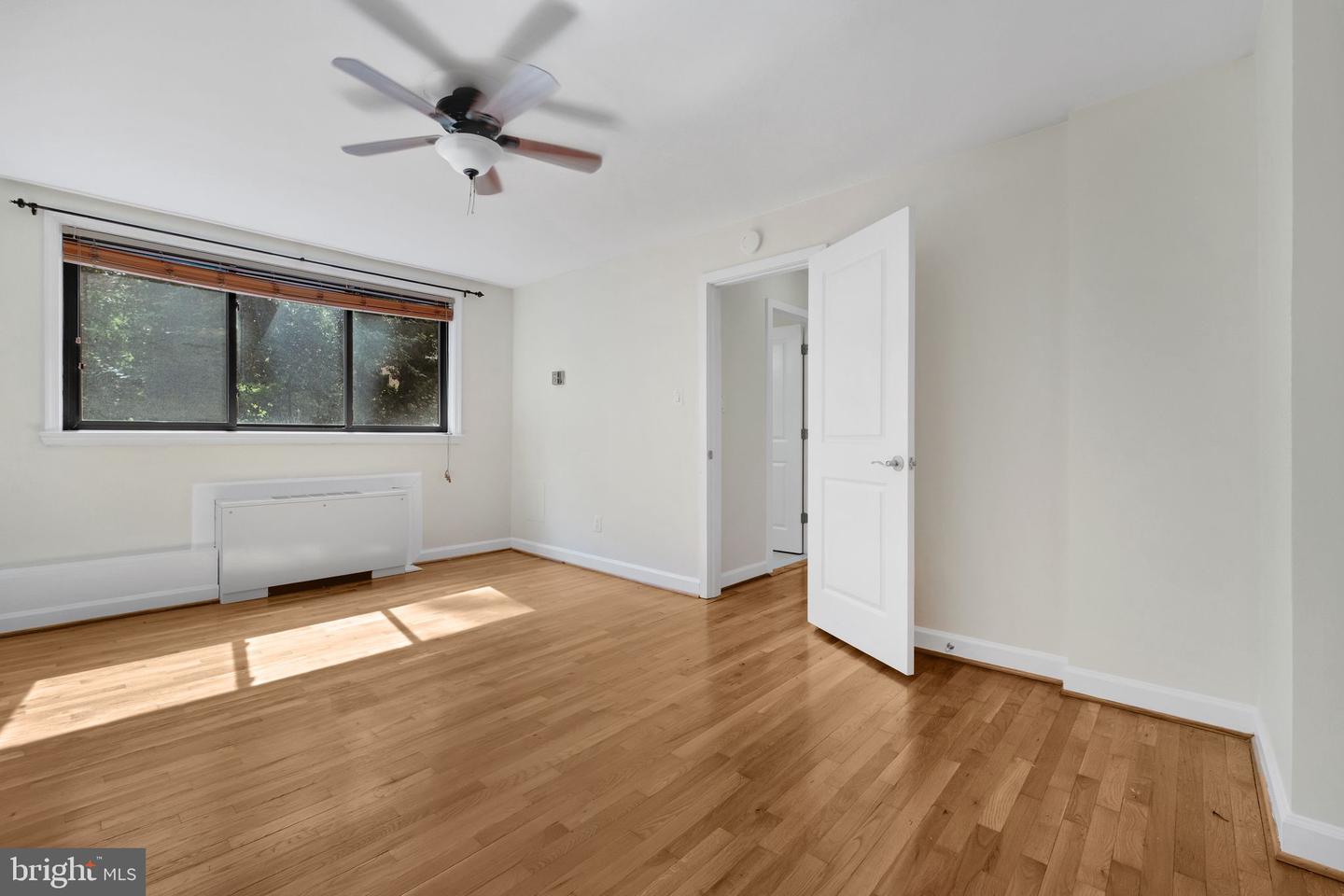 2725 39TH ST NW #307, WASHINGTON, District Of Columbia 20007, 1 Bedroom Bedrooms, ,1 BathroomBathrooms,Residential,For sale,2725 39TH ST NW #307,DCDC2209206 MLS # DCDC2209206