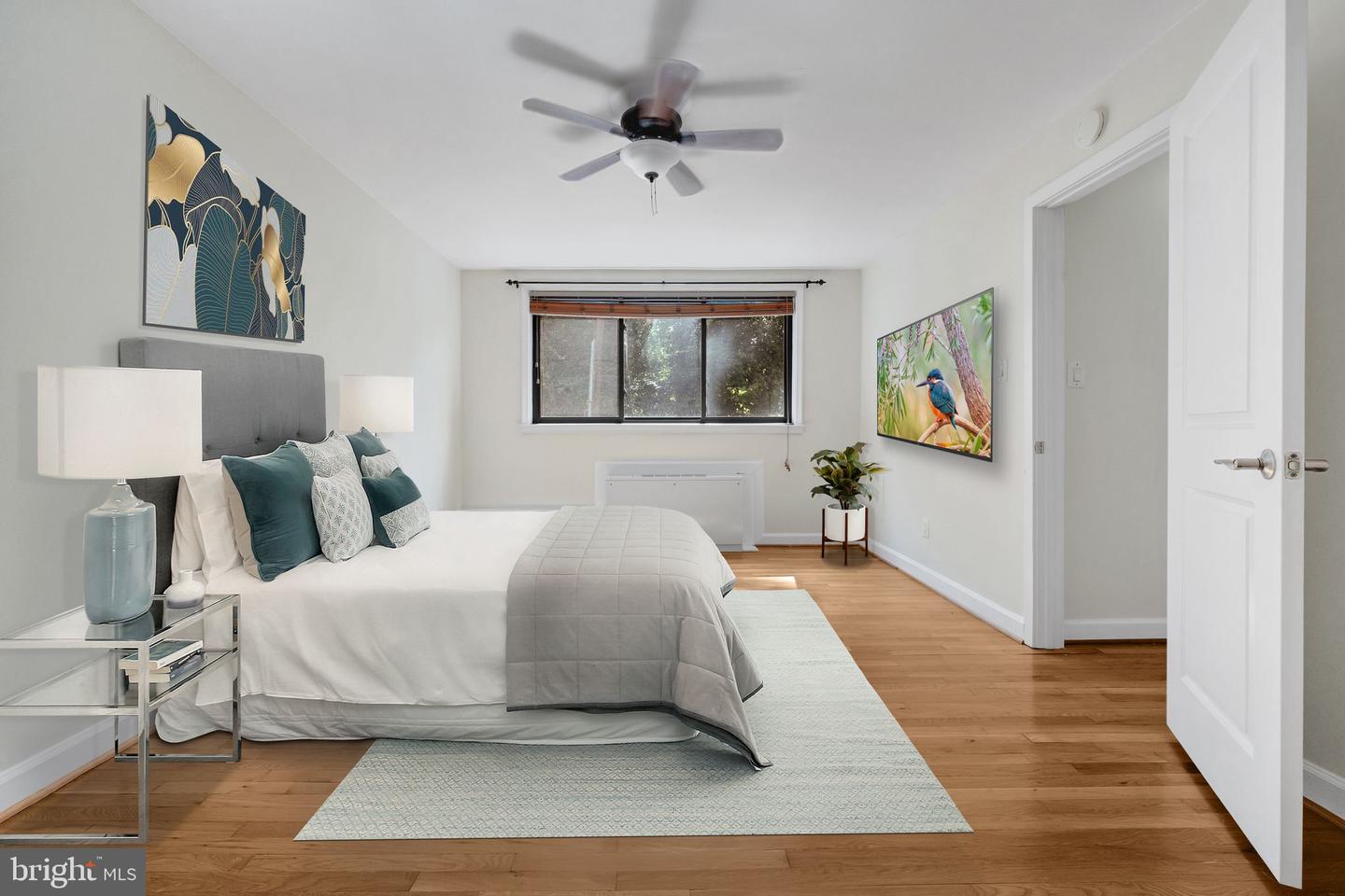 2725 39TH ST NW #307, WASHINGTON, District Of Columbia 20007, 1 Bedroom Bedrooms, ,1 BathroomBathrooms,Residential,For sale,2725 39TH ST NW #307,DCDC2209206 MLS # DCDC2209206