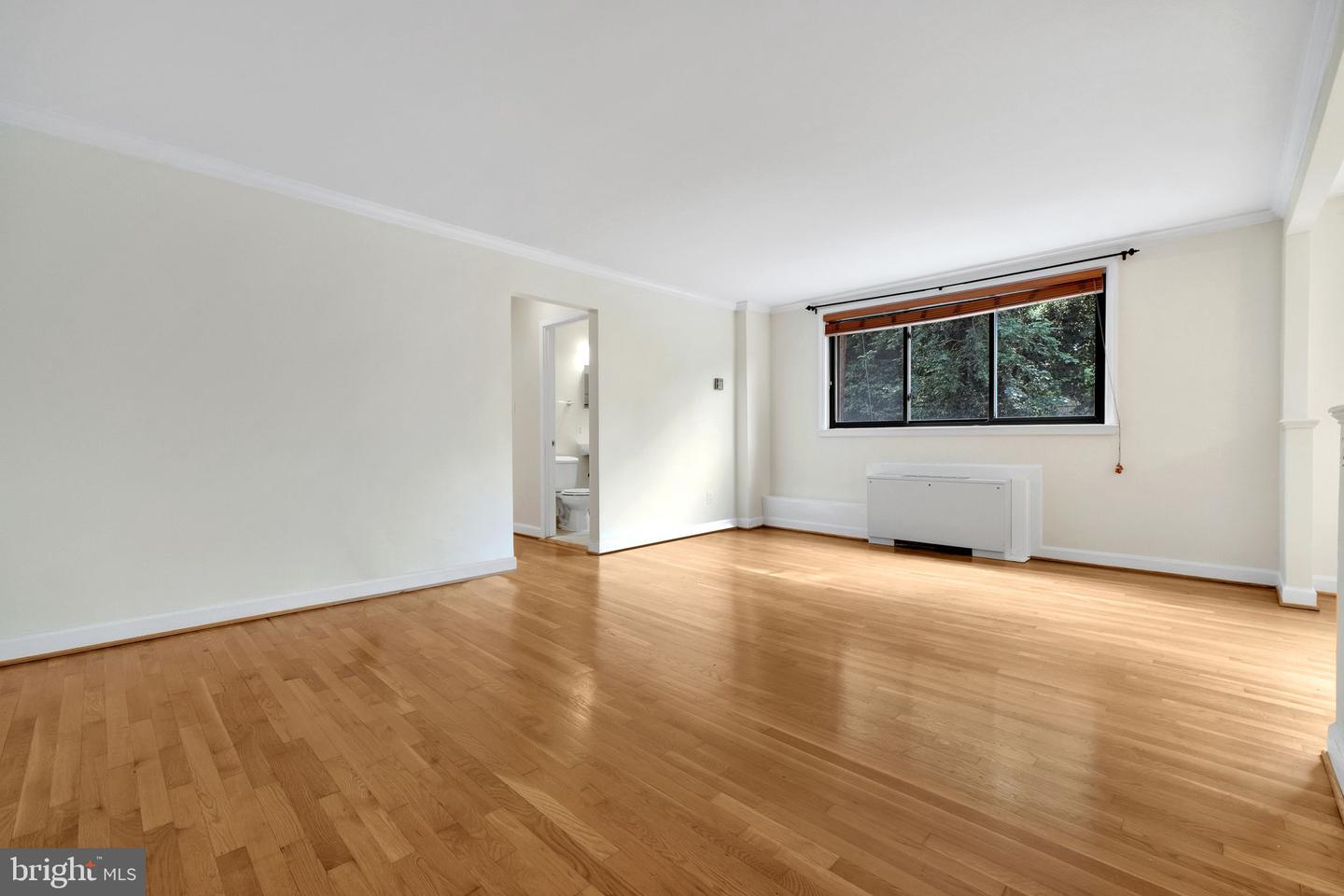 2725 39TH ST NW #307, WASHINGTON, District Of Columbia 20007, 1 Bedroom Bedrooms, ,1 BathroomBathrooms,Residential,For sale,2725 39TH ST NW #307,DCDC2209206 MLS # DCDC2209206