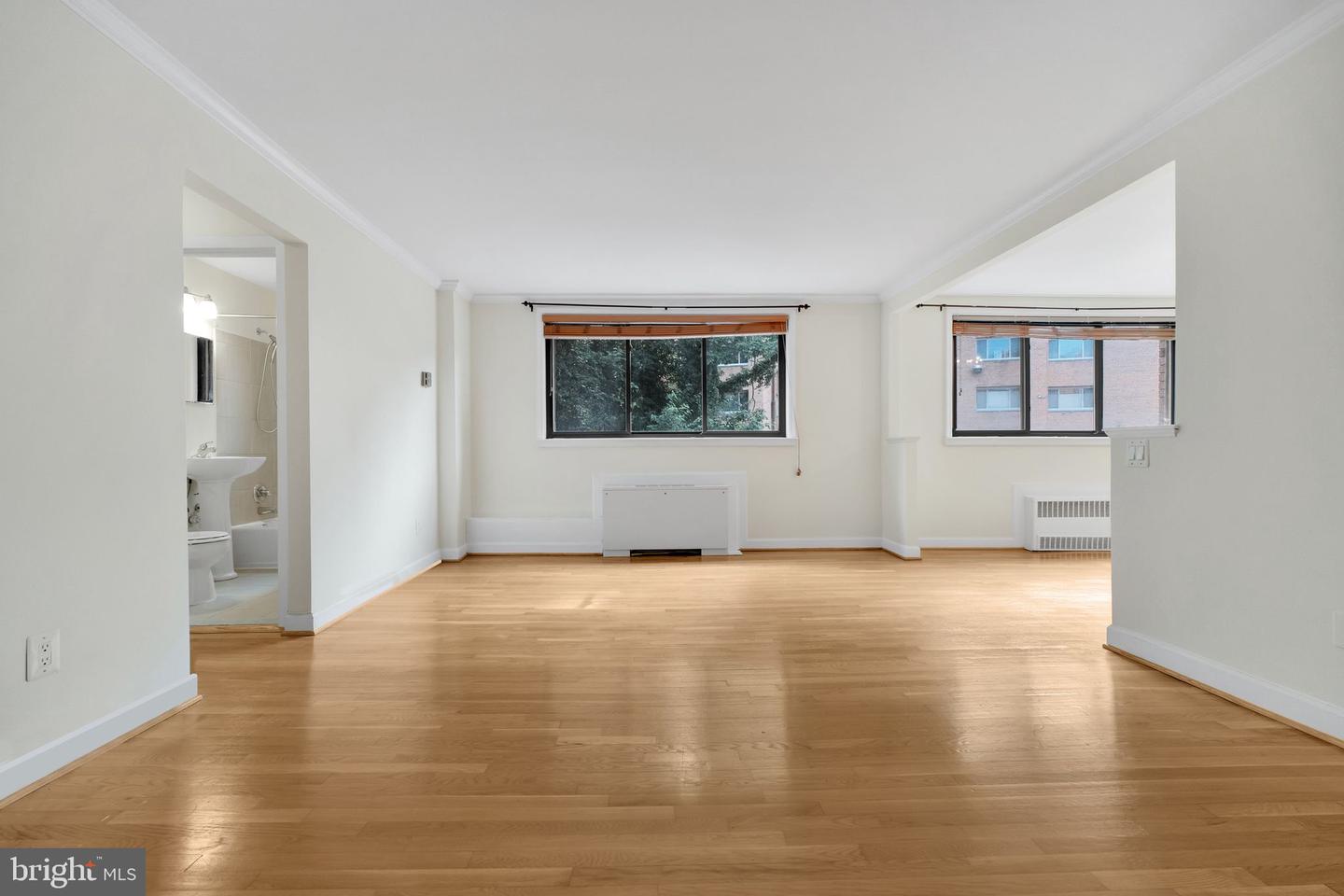 2725 39TH ST NW #307, WASHINGTON, District Of Columbia 20007, 1 Bedroom Bedrooms, ,1 BathroomBathrooms,Residential,For sale,2725 39TH ST NW #307,DCDC2209206 MLS # DCDC2209206