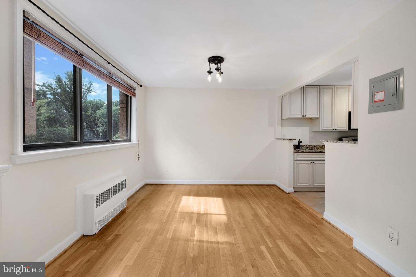2725 39TH ST NW #307, WASHINGTON, District Of Columbia 20007, 1 Bedroom Bedrooms, ,1 BathroomBathrooms,Residential,For sale,2725 39TH ST NW #307,DCDC2209206 MLS # DCDC2209206