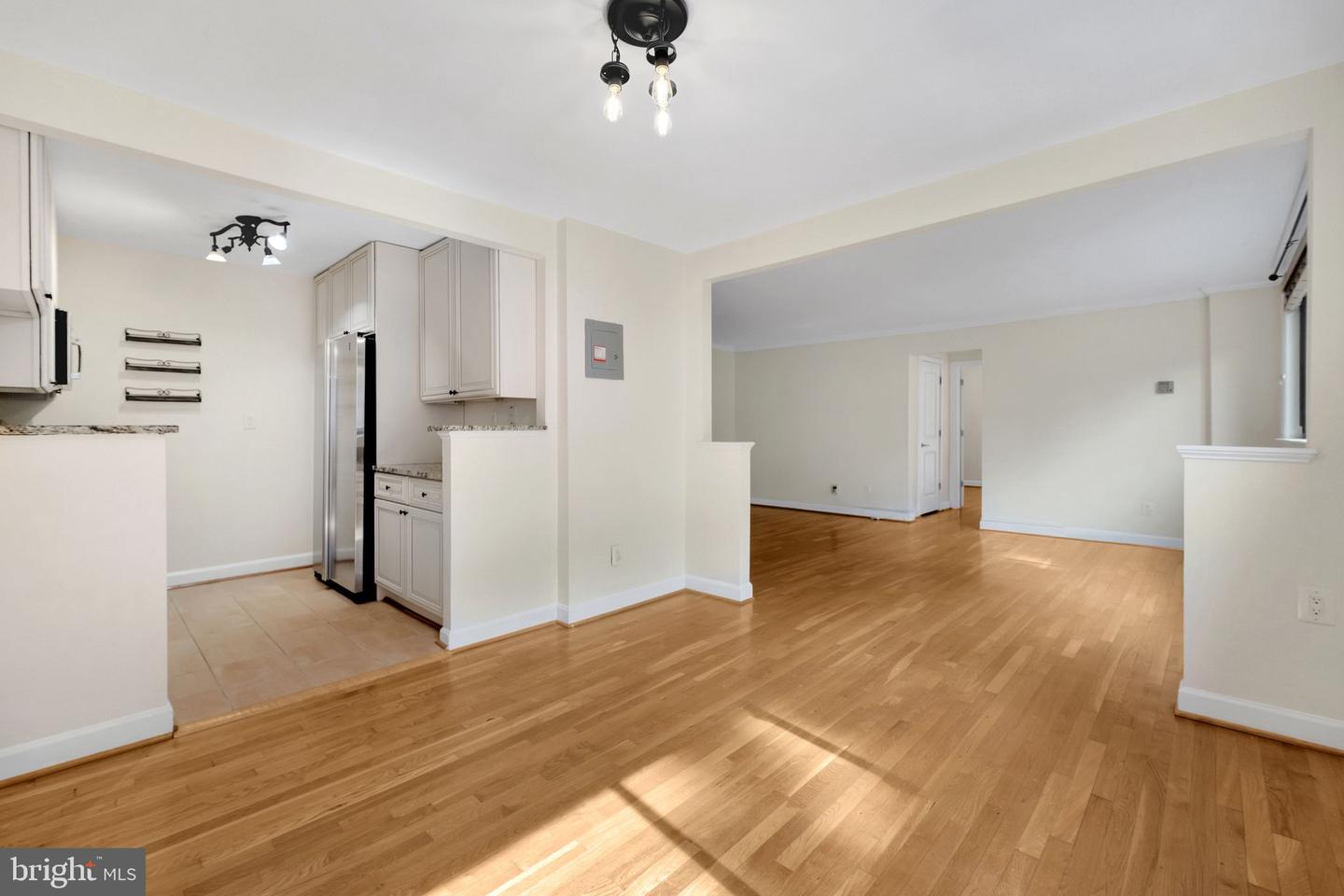 2725 39TH ST NW #307, WASHINGTON, District Of Columbia 20007, 1 Bedroom Bedrooms, ,1 BathroomBathrooms,Residential,For sale,2725 39TH ST NW #307,DCDC2209206 MLS # DCDC2209206