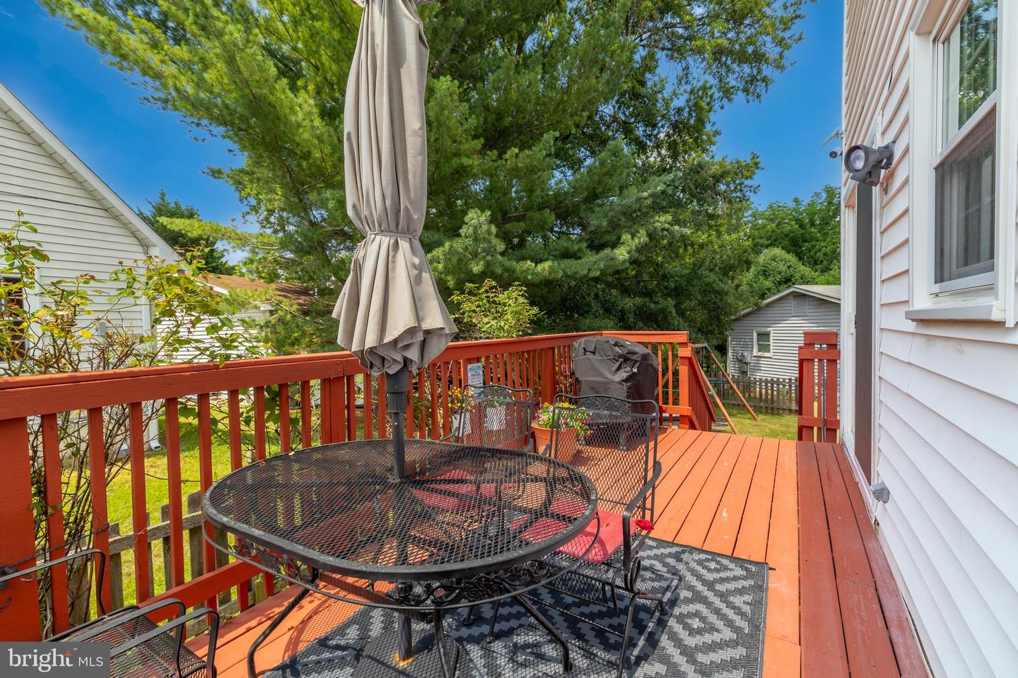 111 OAK VIEW DR SE, LEESBURG, Virginia 20175, 3 Bedrooms Bedrooms, ,2 BathroomsBathrooms,Residential,For sale,111 OAK VIEW DR SE,VALO2101378 MLS # VALO2101378