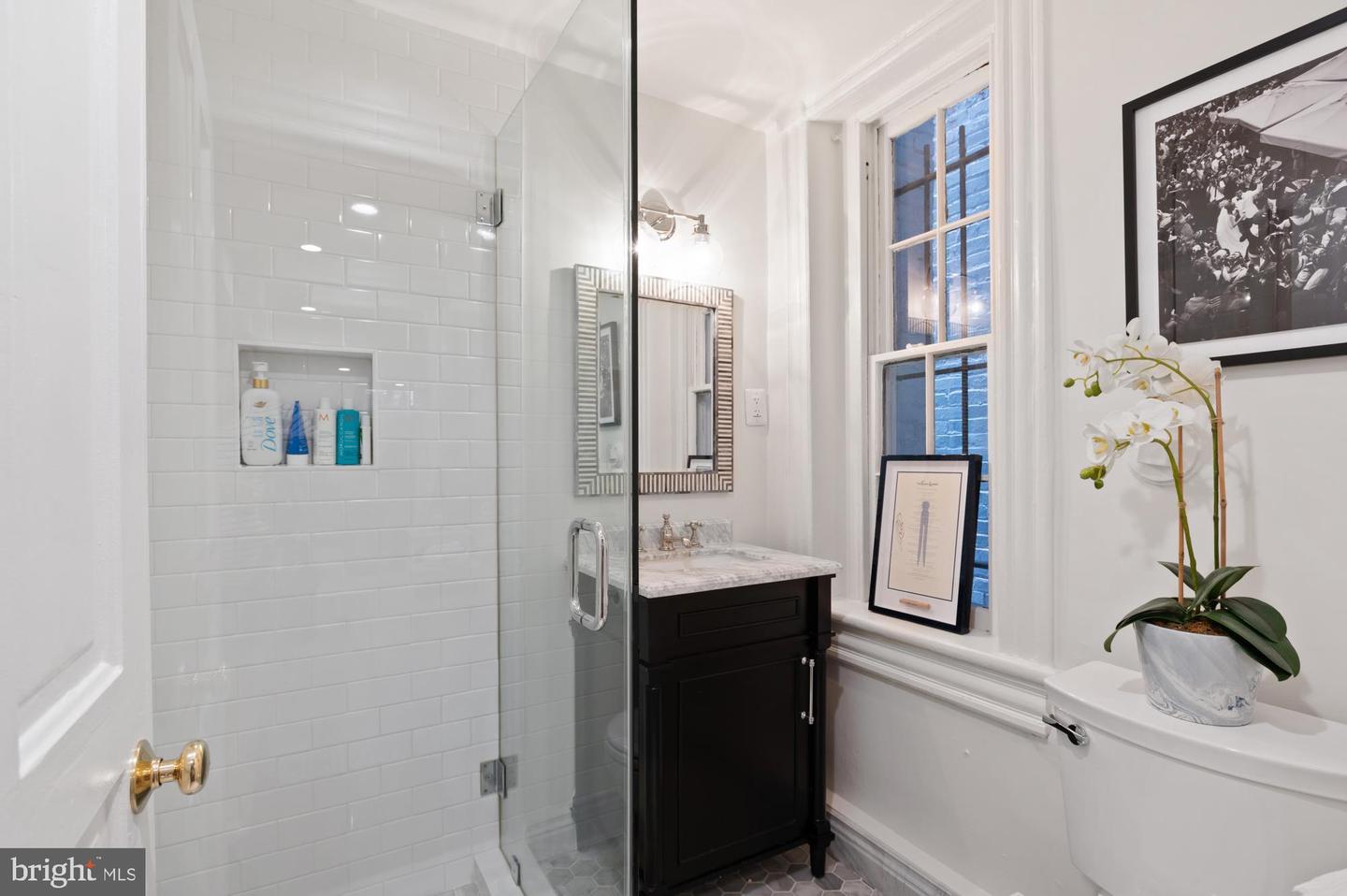 1333 30TH ST NW, WASHINGTON, District Of Columbia 20007, 3 Bedrooms Bedrooms, ,3 BathroomsBathrooms,Residential,For sale,1333 30TH ST NW,DCDC2209408 MLS # DCDC2209408